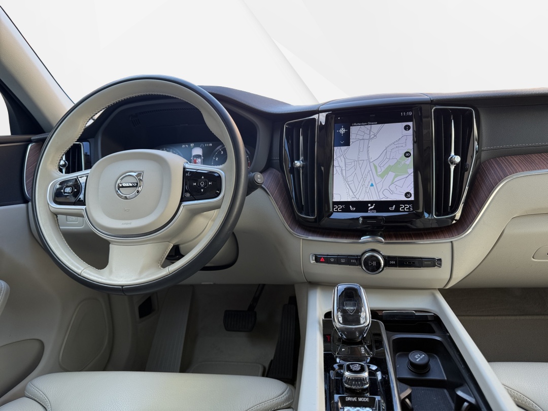 VOLVO XC60 B5 Benzin Mild Hybrid Inscription Geartronic-image-9