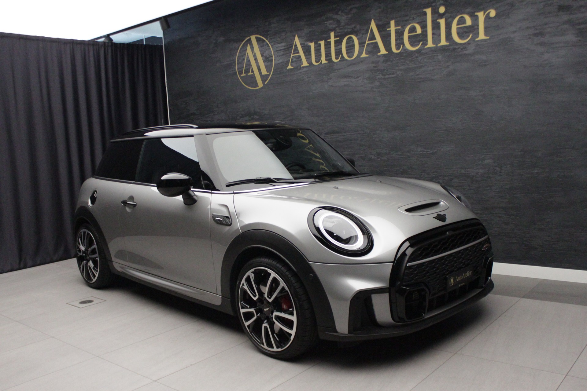 MINI Cooper John Cooper Works Steptronic-image-1