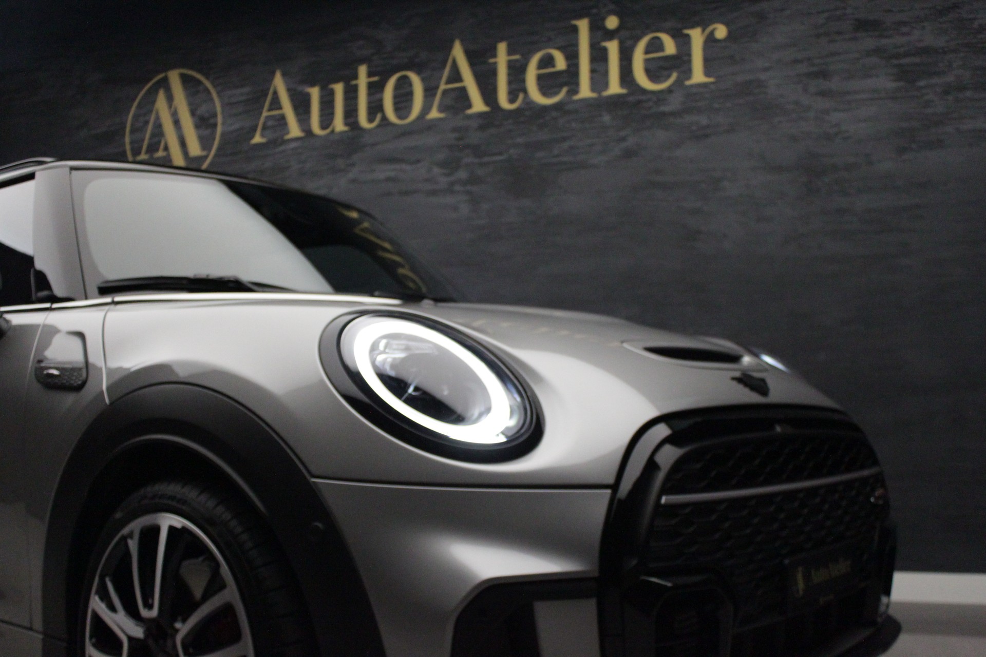 MINI Cooper John Cooper Works Steptronic-image-6