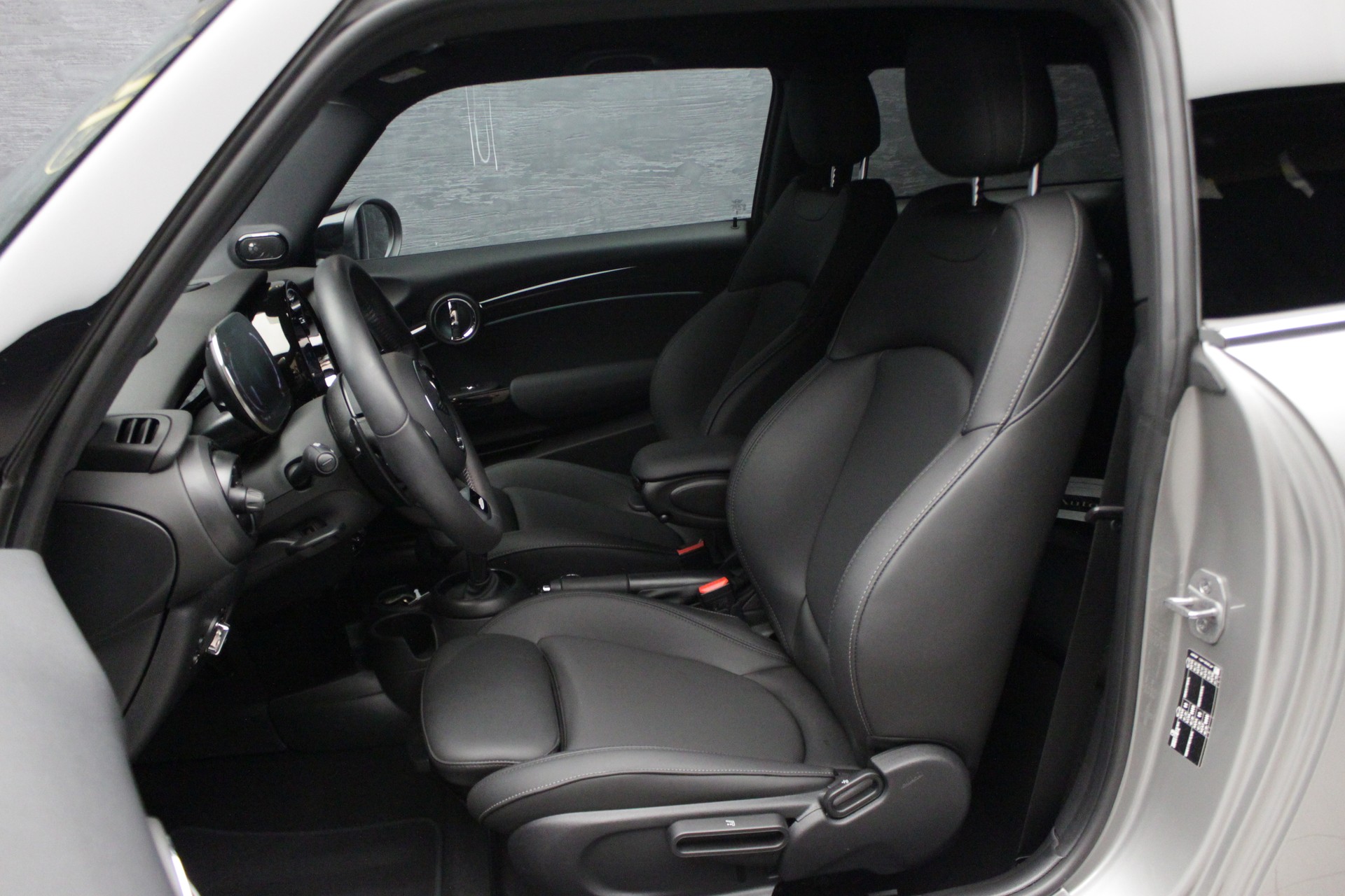 MINI Cooper John Cooper Works Steptronic-image-18