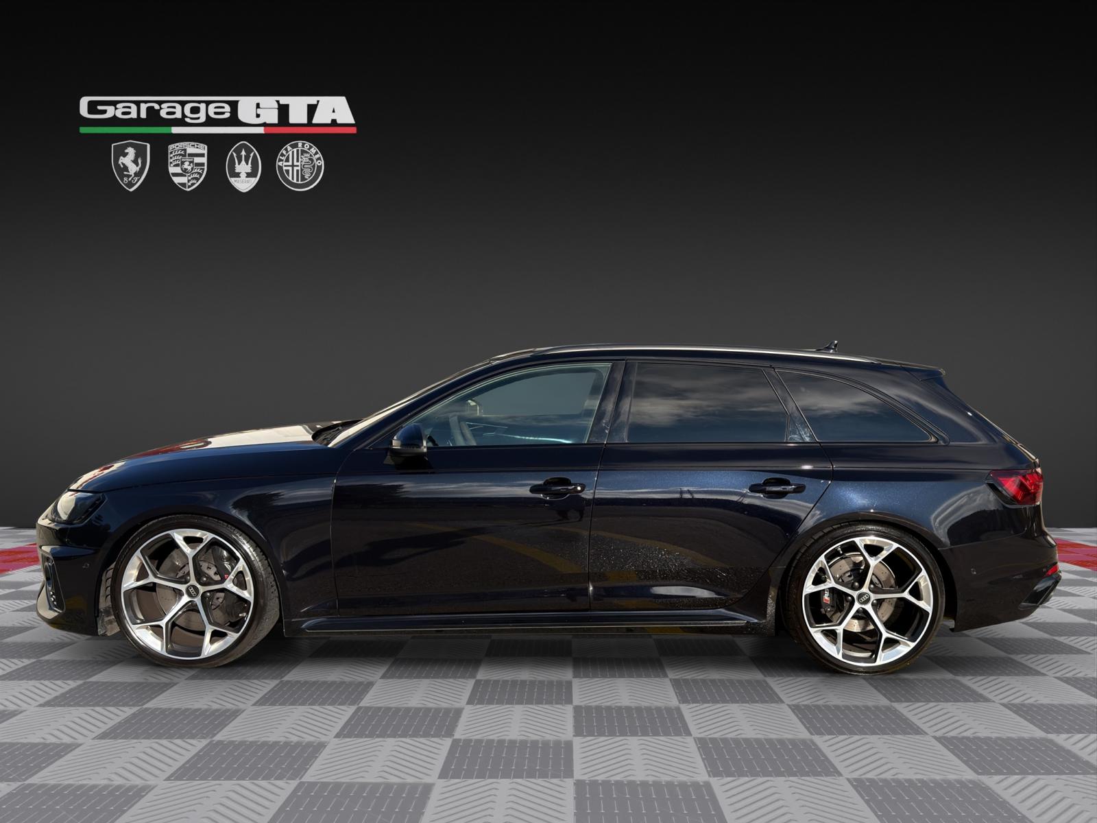 AUDI RS4 Avant Performante-image-1