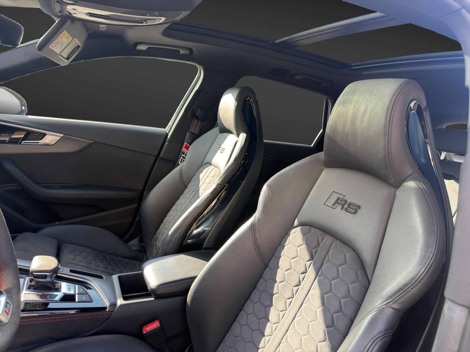 AUDI RS4 Avant Performante-image-8