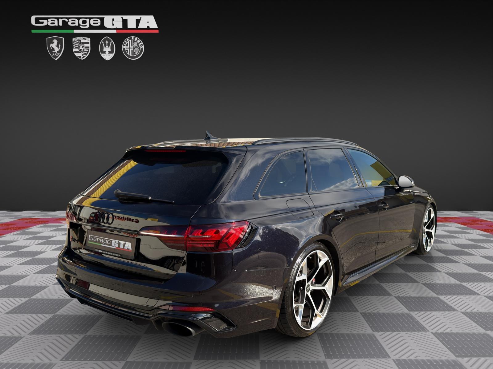 AUDI RS4 Avant Performante-image-4