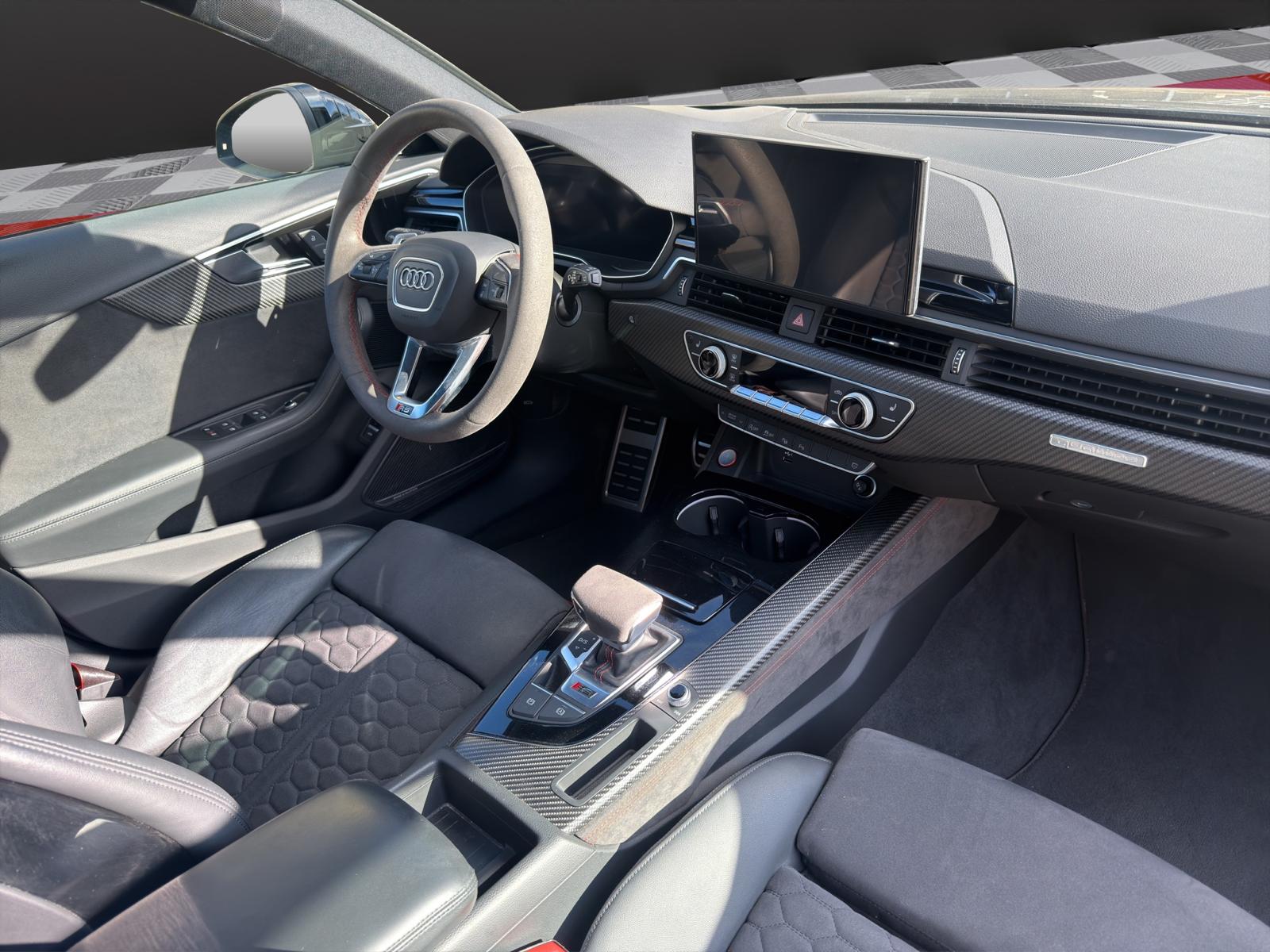 AUDI RS4 Avant Performante-image-16