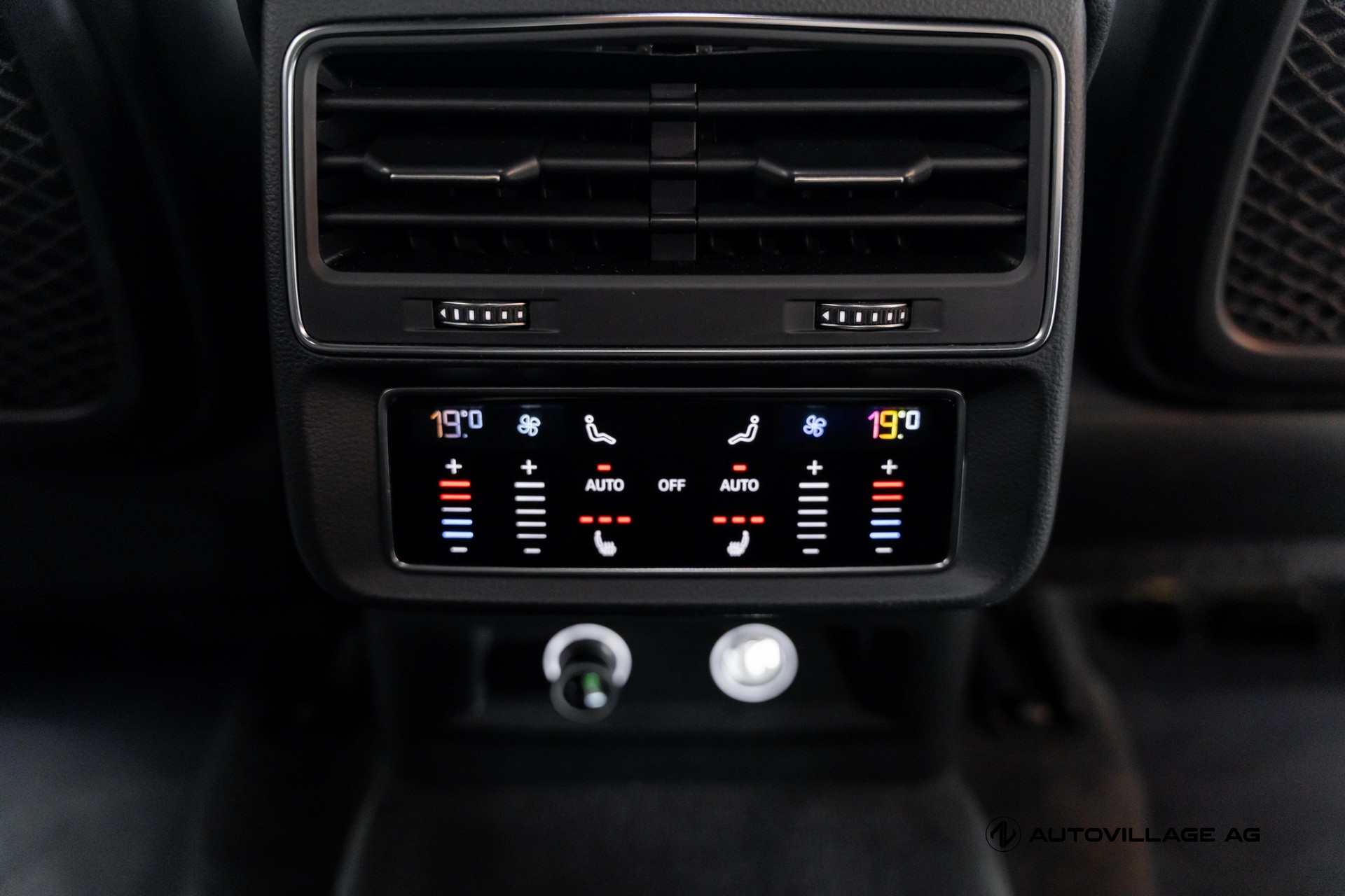 AUDI Q8 50 TDI quattro tiptronic | S-Line | CH-Fz-image-10