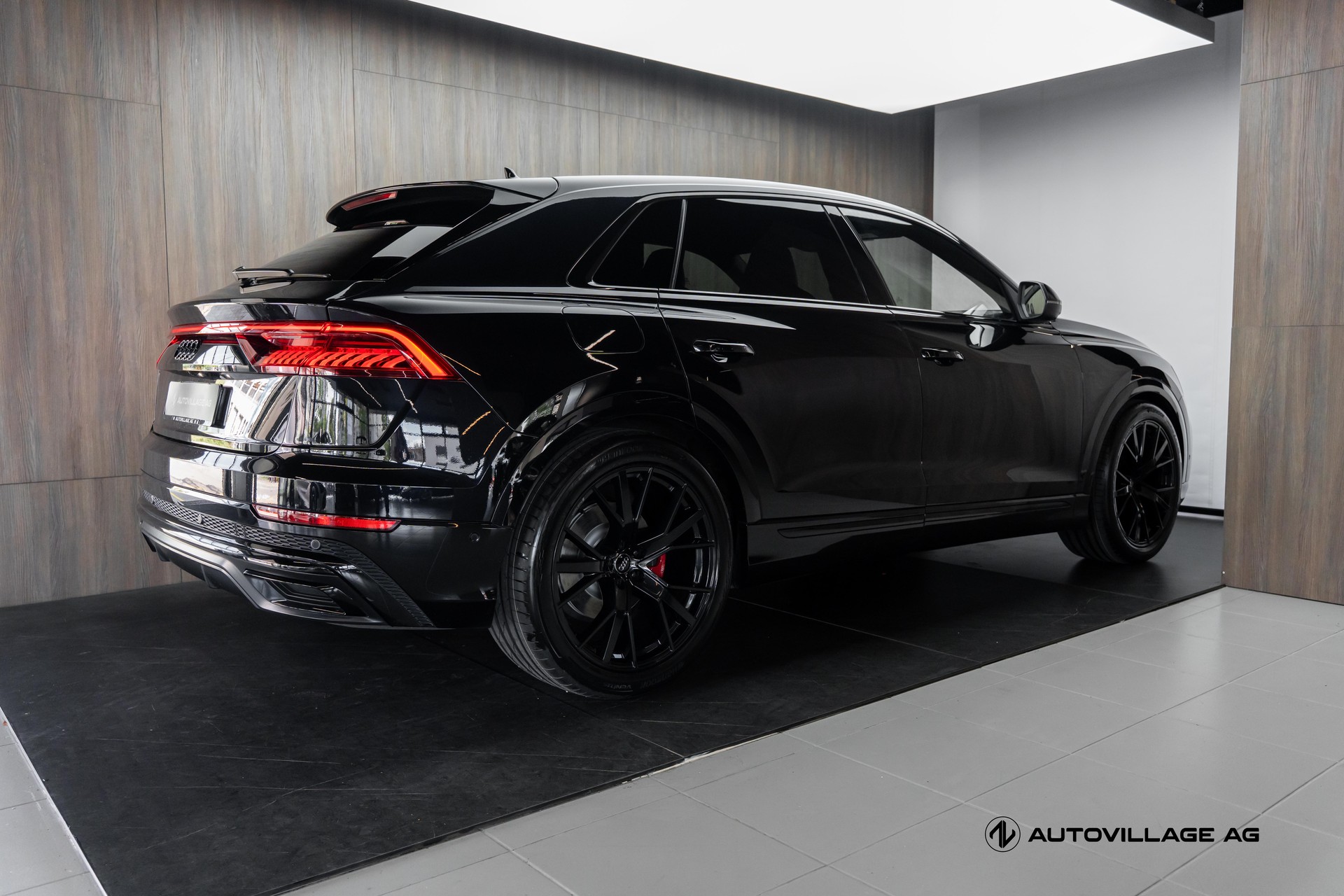 AUDI Q8 50 TDI quattro tiptronic | S-Line | CH-Fz-showroom-element-1