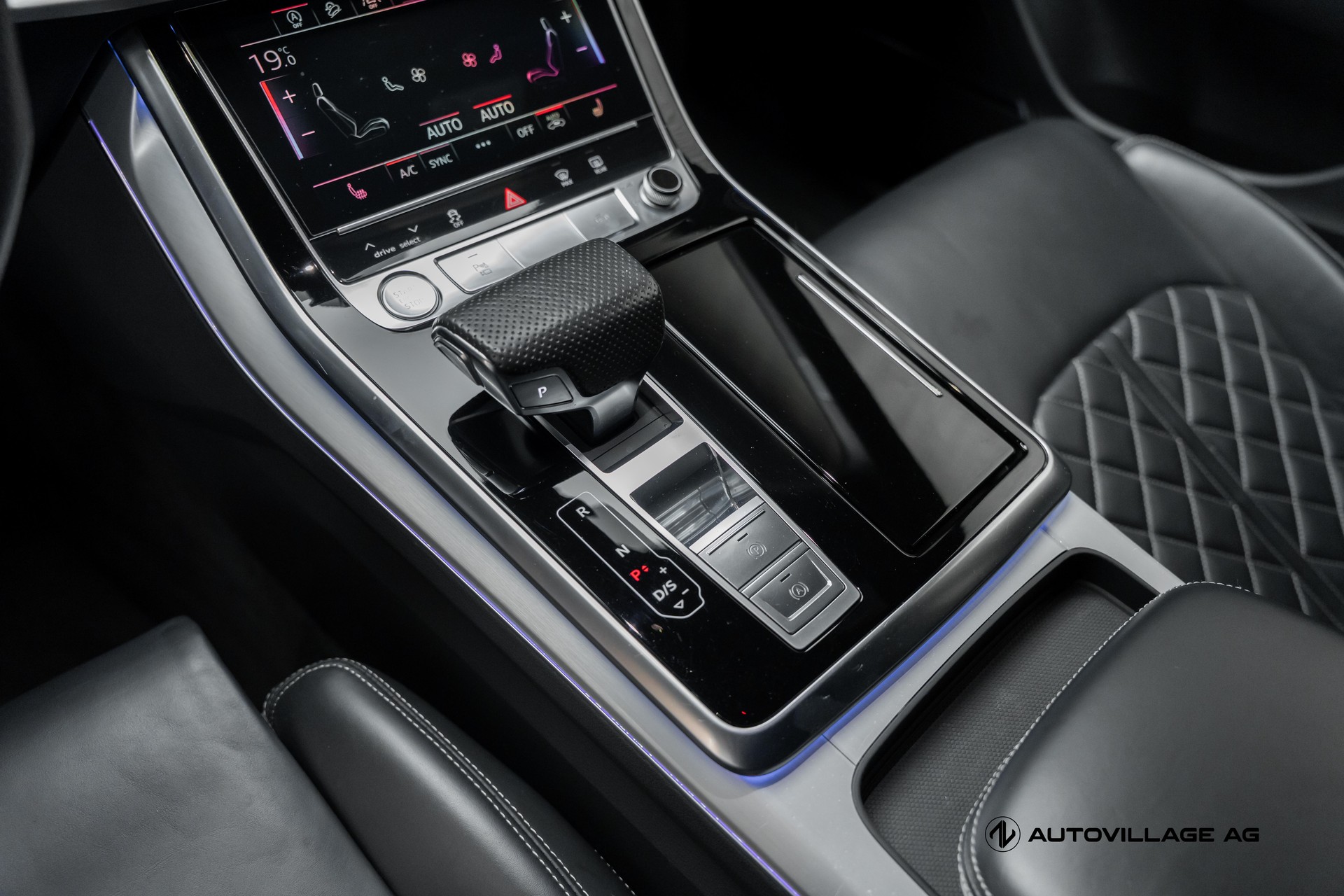 AUDI Q8 50 TDI quattro tiptronic | S-Line | CH-Fz-image-16
