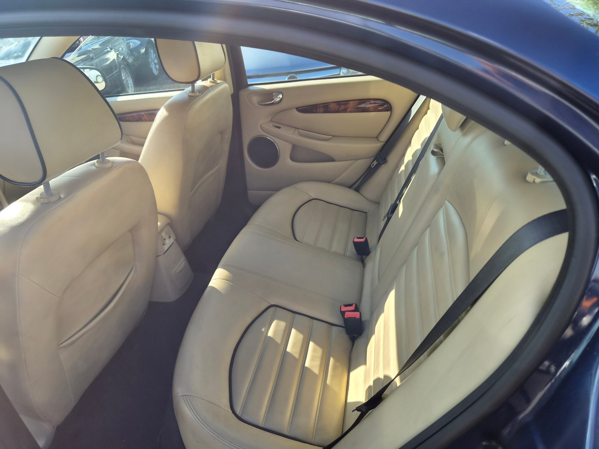 JAGUAR X-Type 3.0 V6 Traction4 Luxury Edition Automatic-image-8