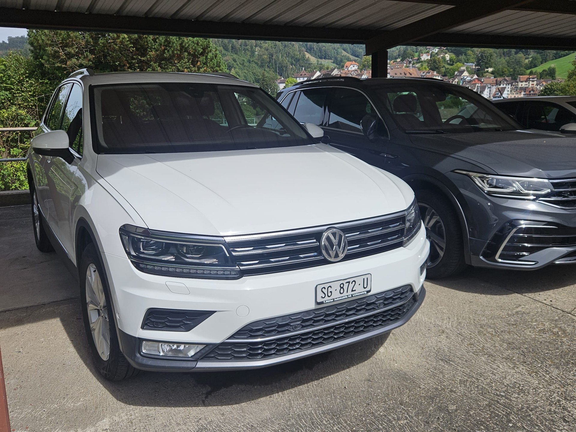 VW Tiguan 2.0 TDI SCR Highline 4Motion DSG-image-0