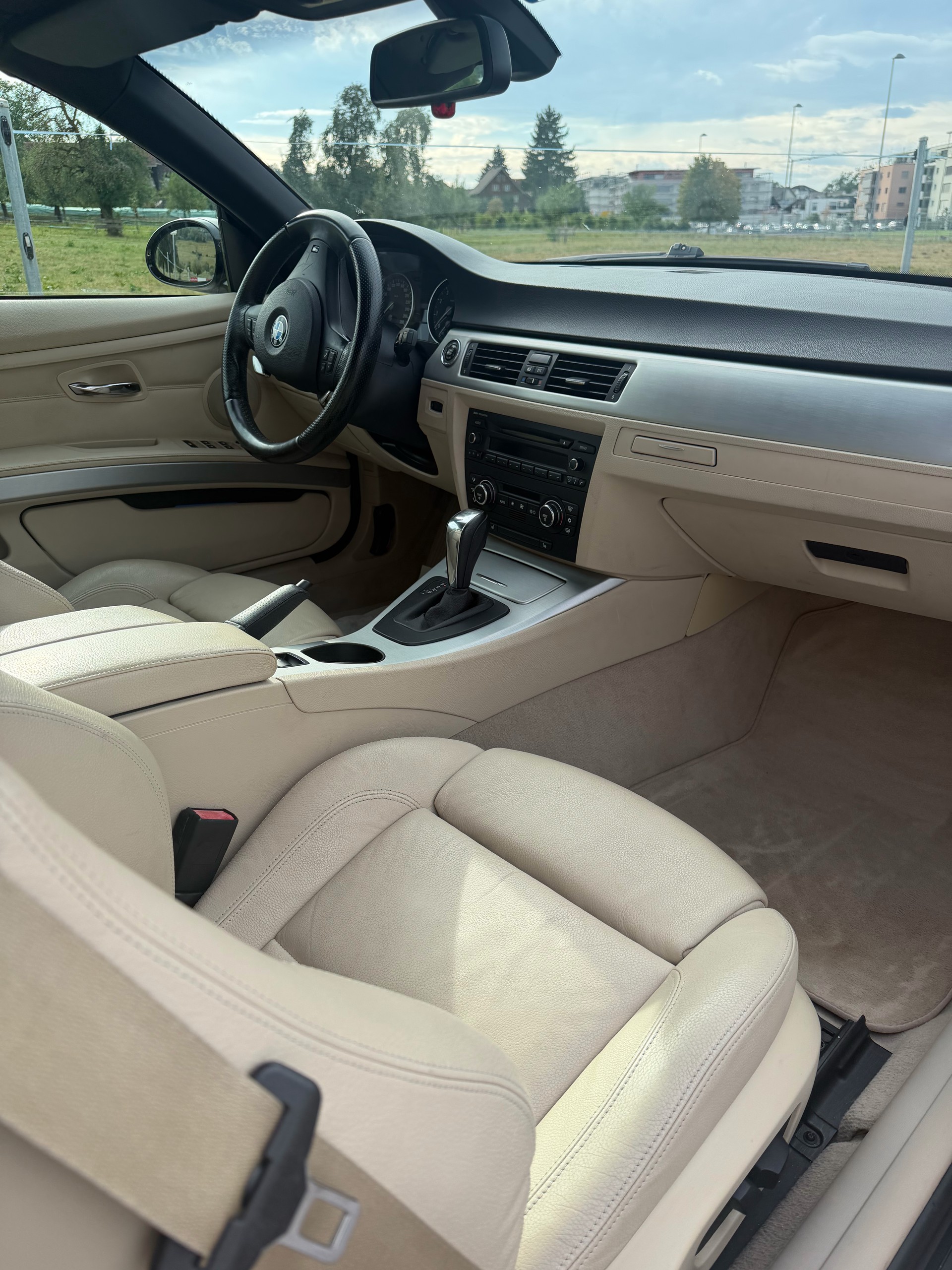 BMW 325i Cabriolet - Steptronic-image-5