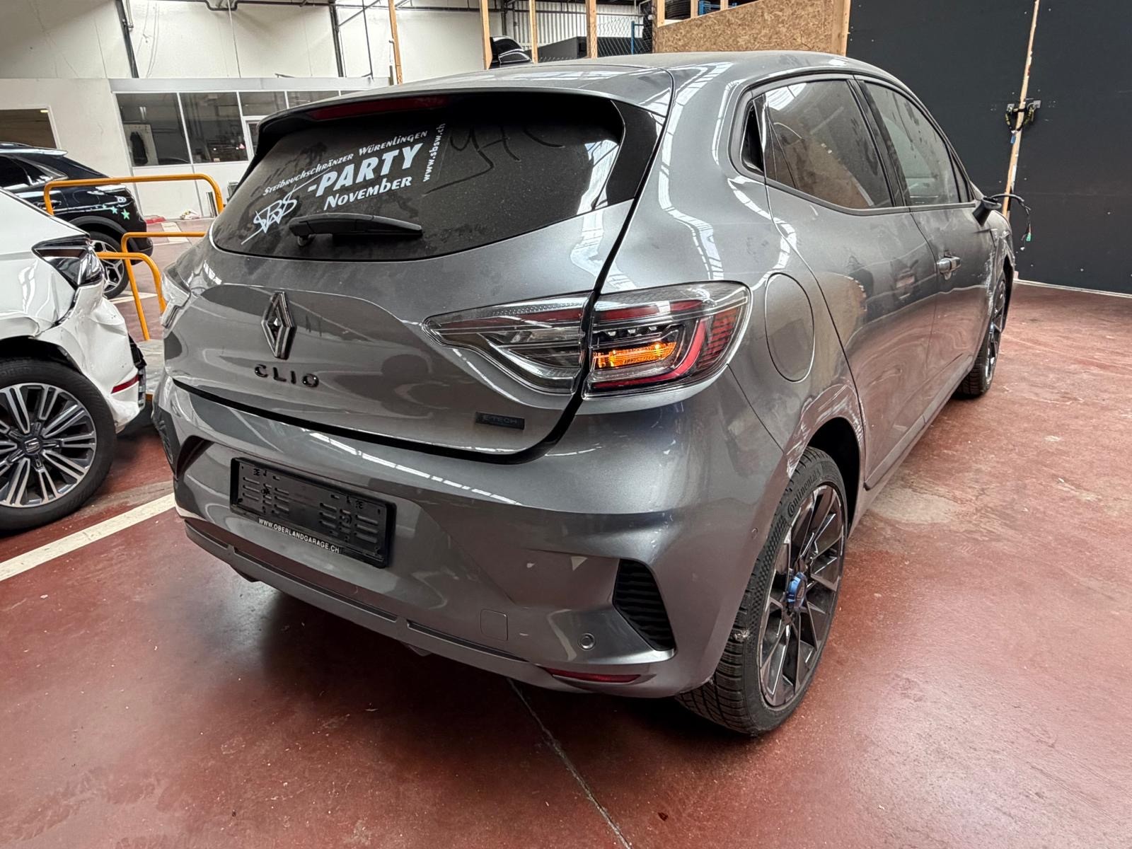 RENAULT Clio 1.6 E-Tech Esprit Alpine-image-5