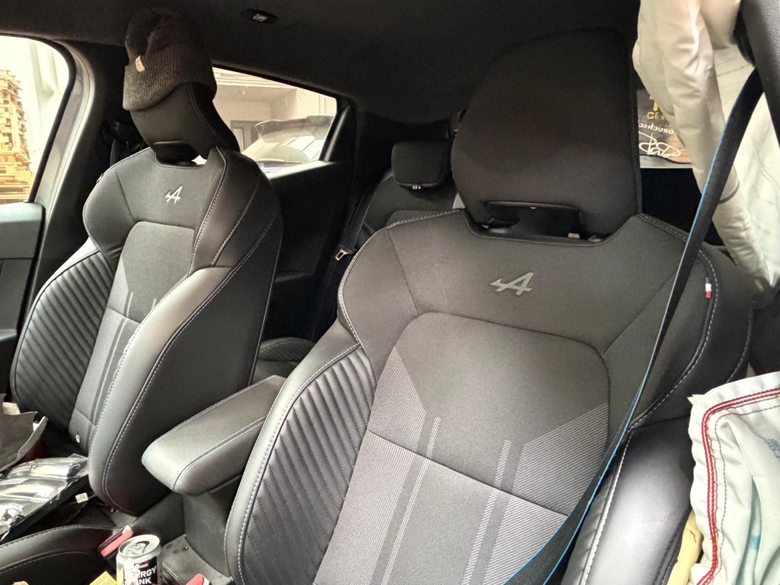 RENAULT Clio 1.6 E-Tech Esprit Alpine-image-14