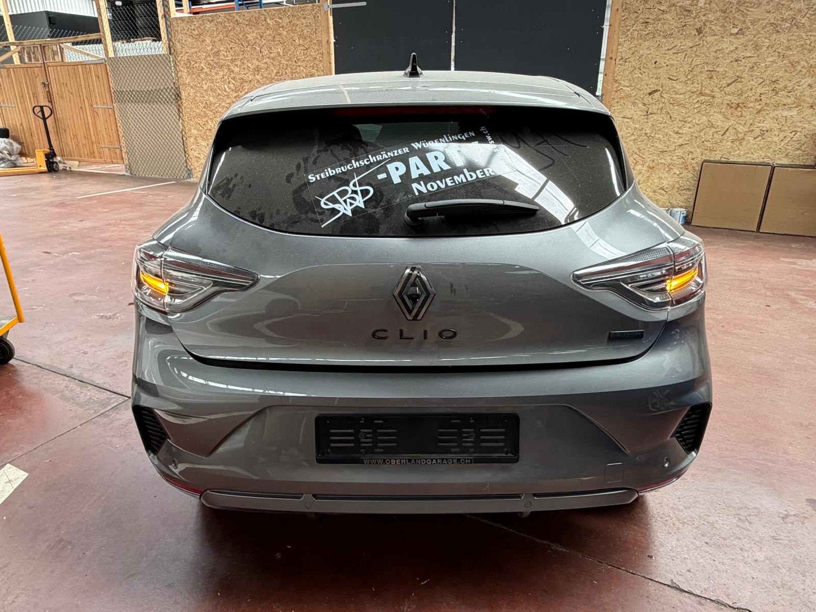 RENAULT Clio 1.6 E-Tech Esprit Alpine-image-7