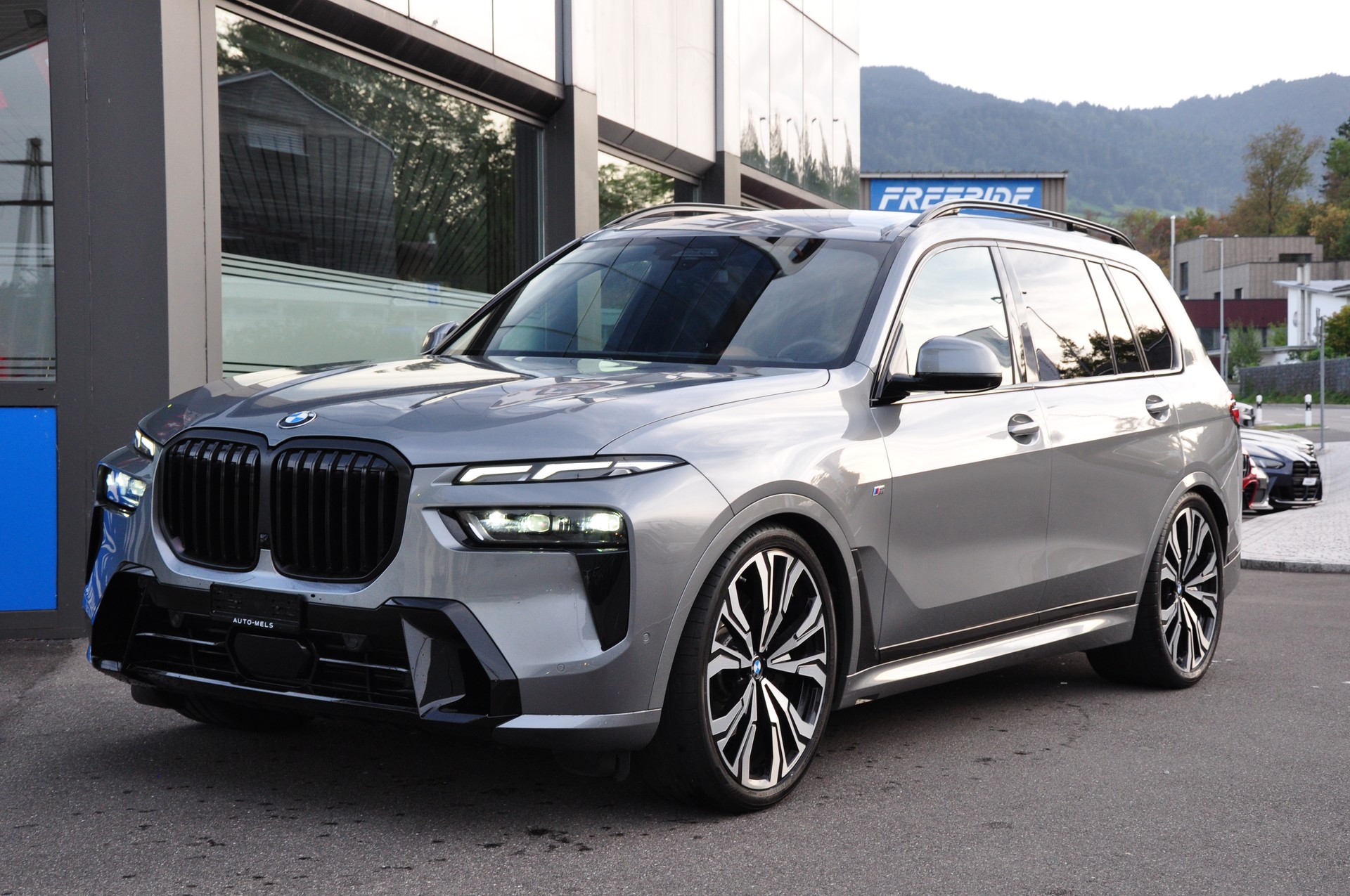 BMW X7 xDrive 48V 40d M Sport Pro Steptronic-image-2