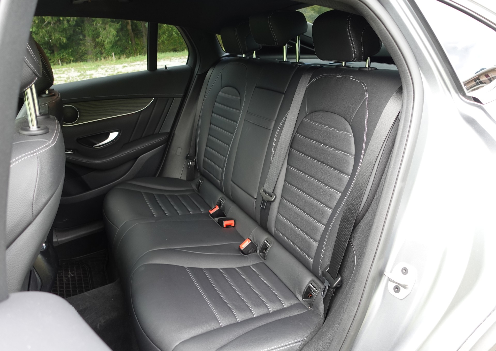 MERCEDES-BENZ GLC 200 AMG Line 4m-image-11