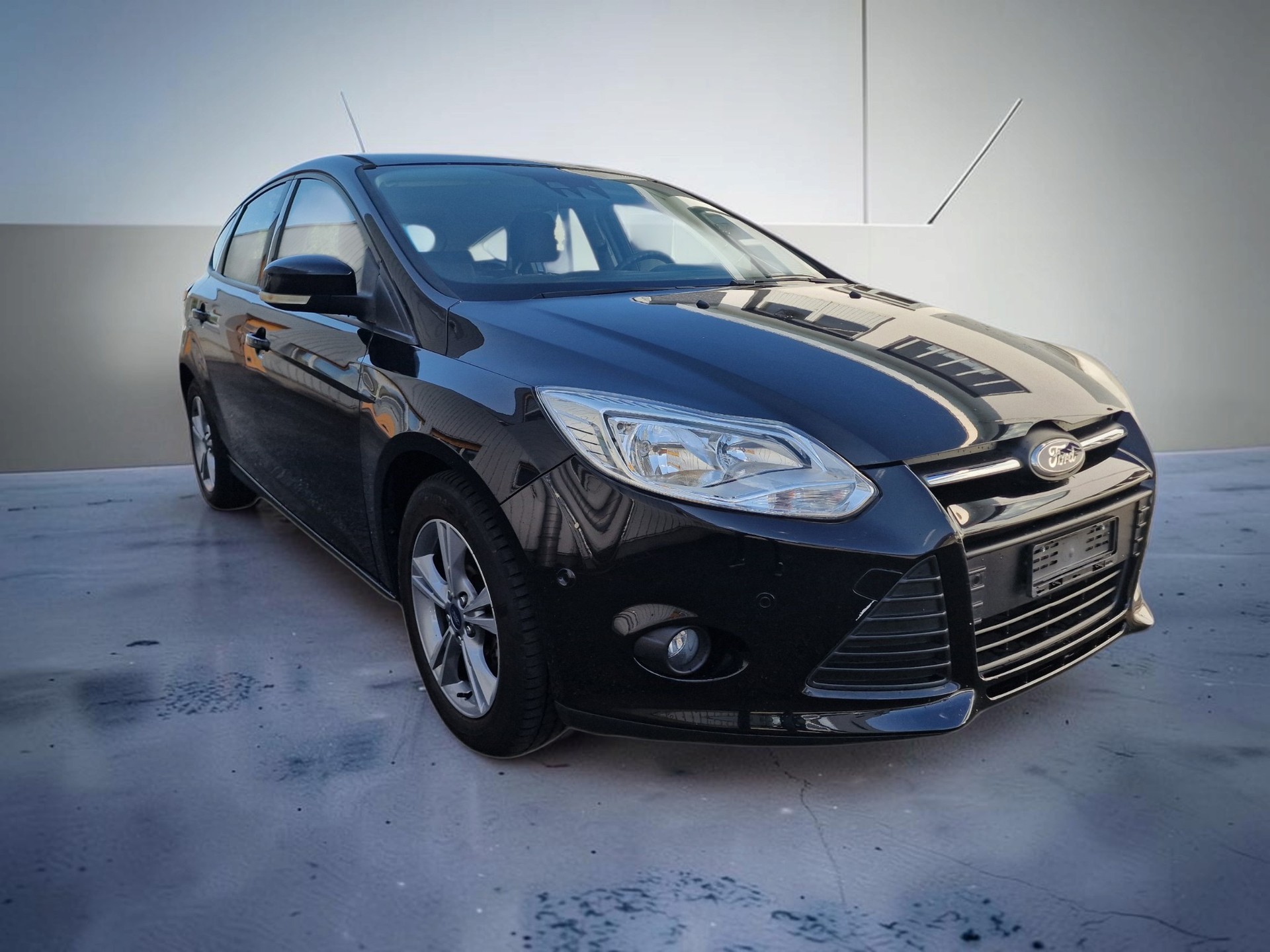 FORD Focus 1.0 SCTi Trend 12Mt Gara MFK Neu 8xAlu-showroom-element-3