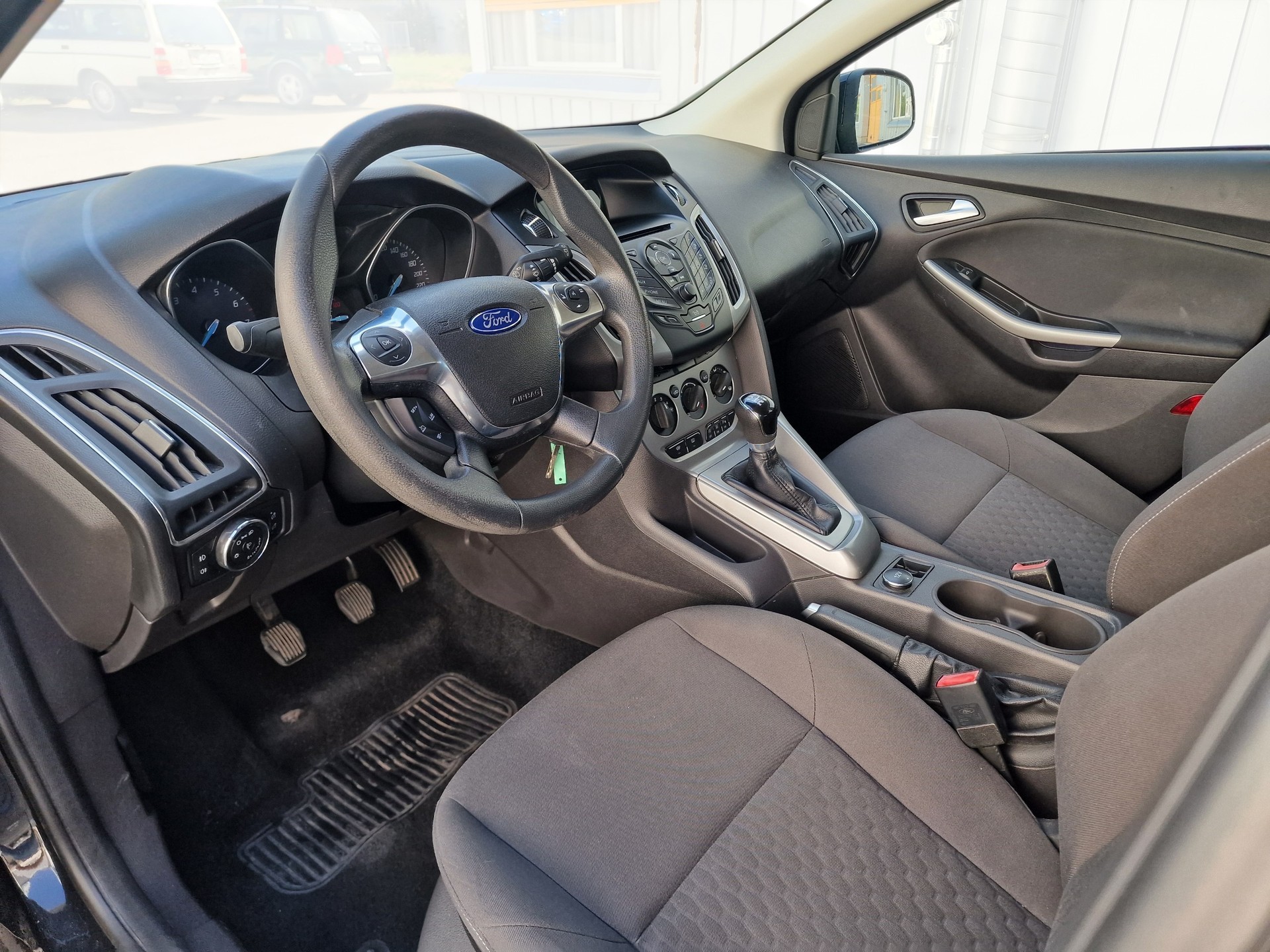 FORD Focus 1.0 SCTi Trend 12Mt Gara MFK Neu 8xAlu-image-8