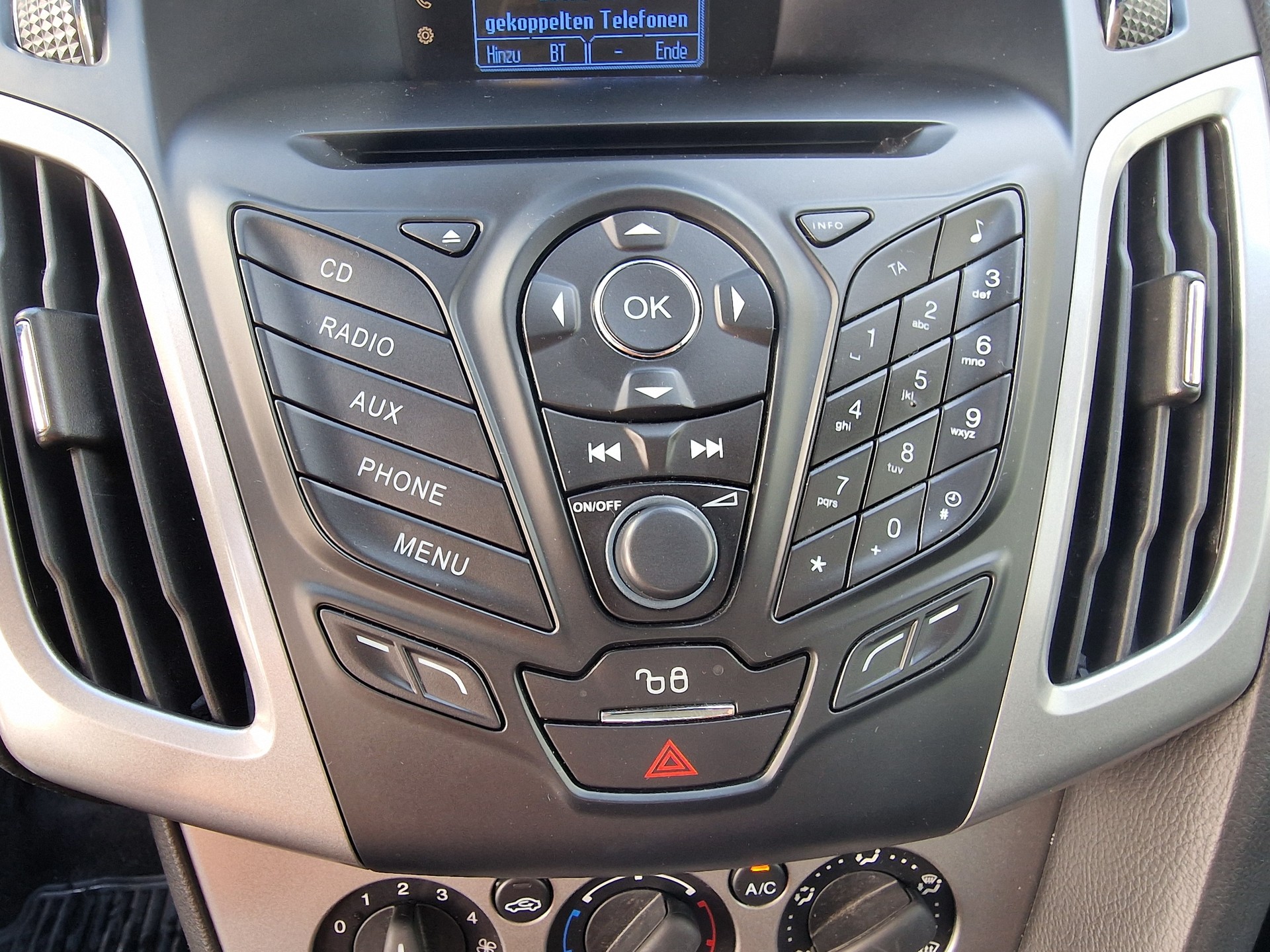 FORD Focus 1.0 SCTi Trend 12Mt Gara MFK Neu 8xAlu-image-16