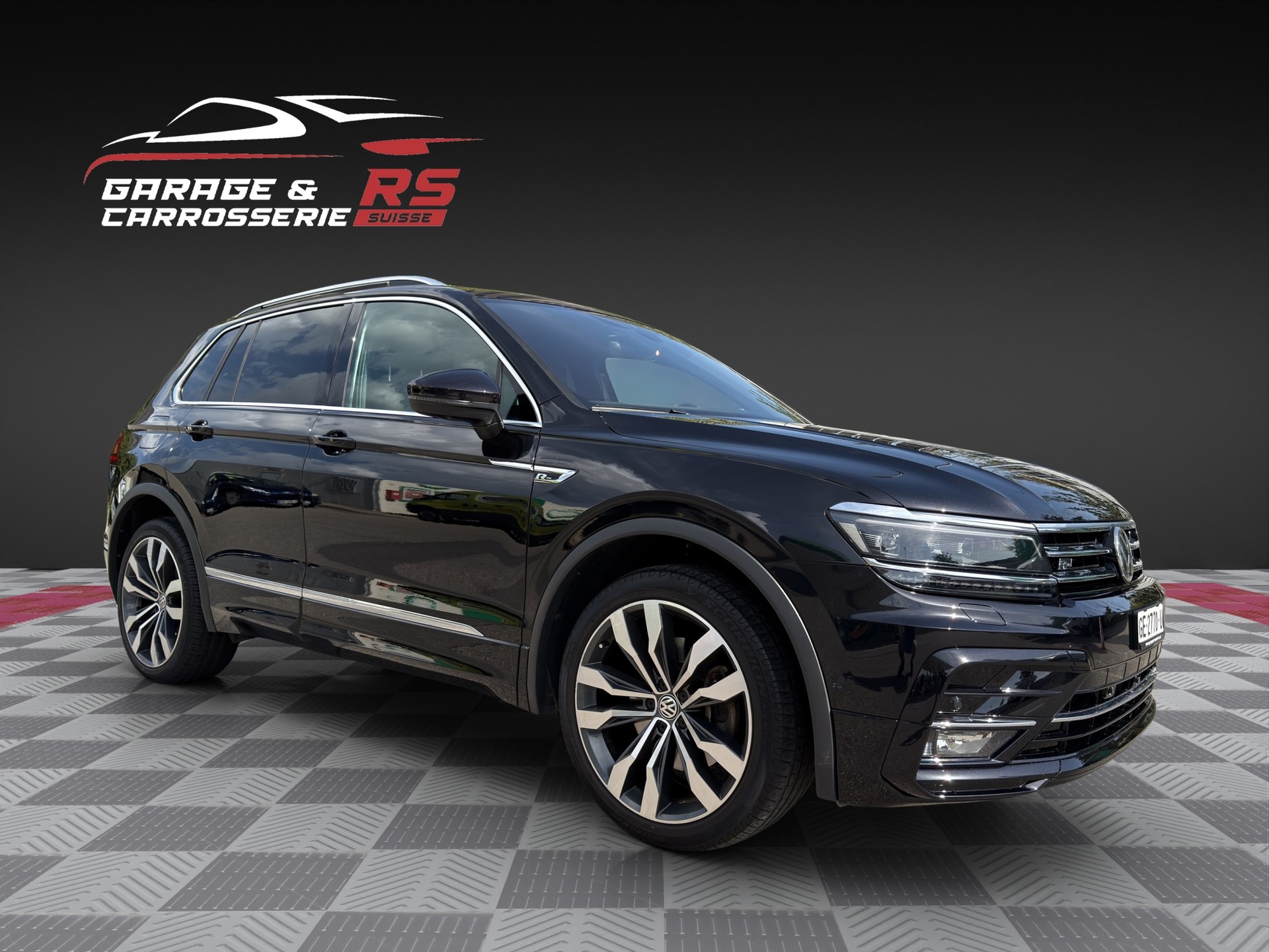 VW Tiguan 2.0TSI HIGHLINE R Line 4Motion DSG-image-6