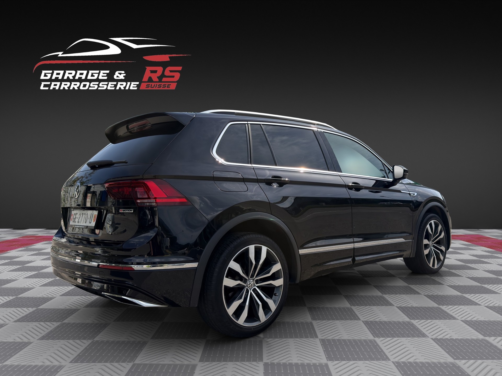 VW Tiguan 2.0TSI HIGHLINE R Line 4Motion DSG-image-4