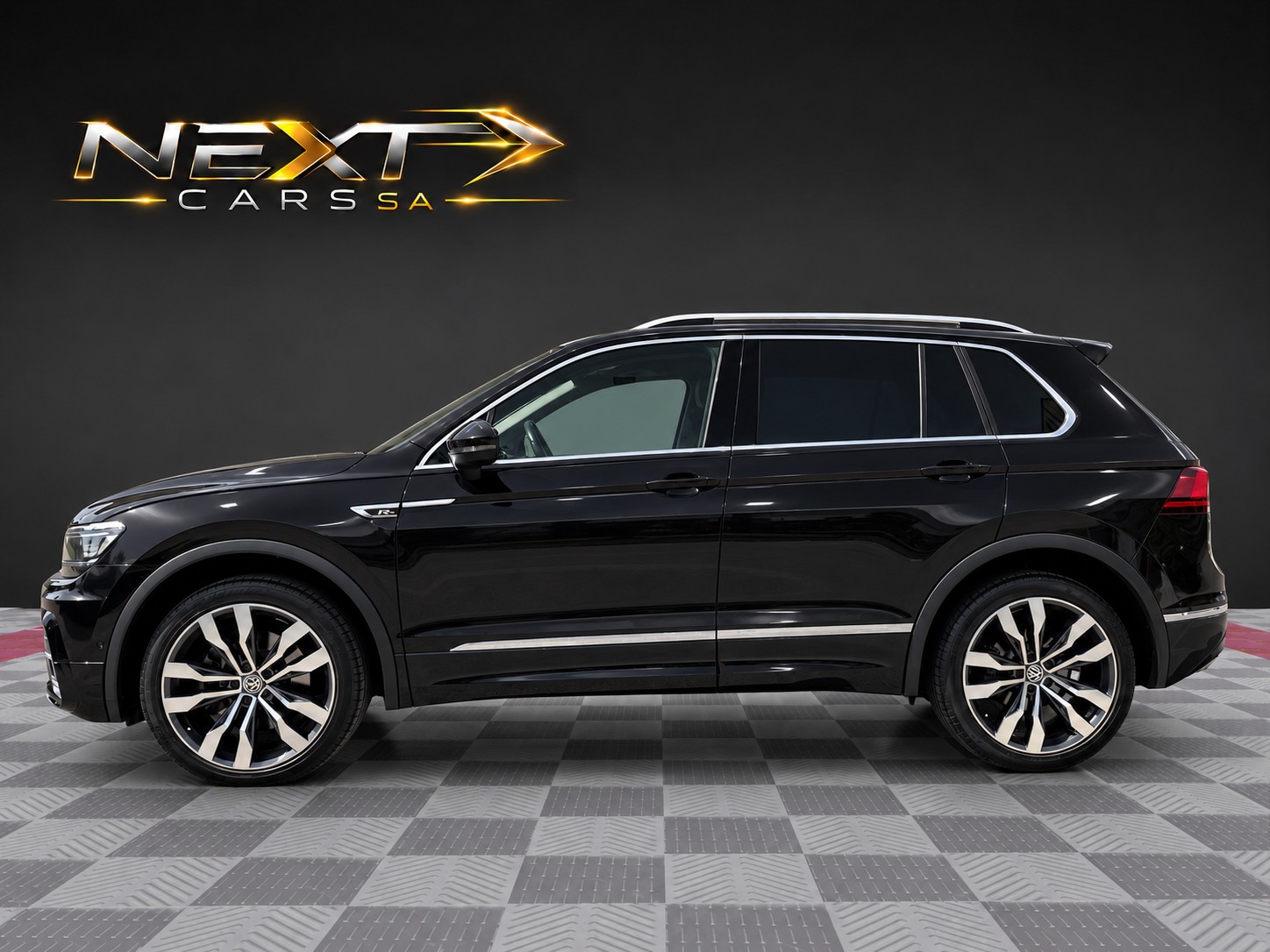 VW Tiguan 2.0TSI HIGHLINE R Line 4Motion DSG-image-1