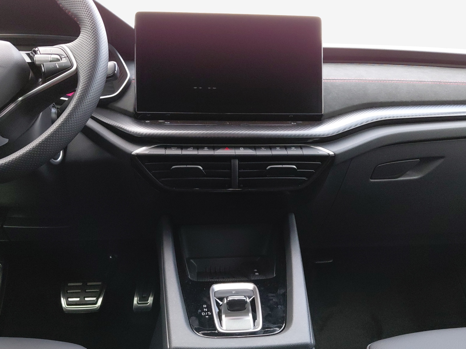 SKODA Octavia Combi 2.0 TSI DSG RS 30 Years Edition-image-10