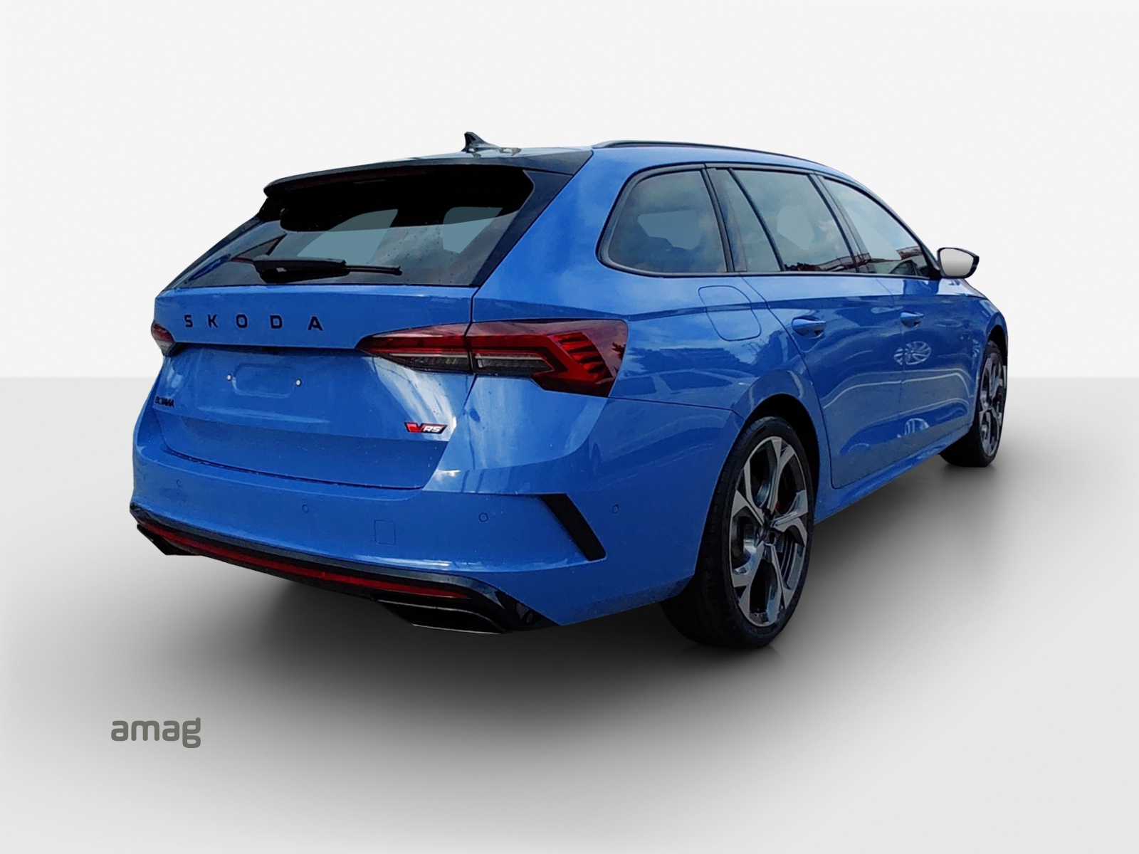 SKODA Octavia Combi 2.0 TSI DSG RS 30 Years Edition-image-4