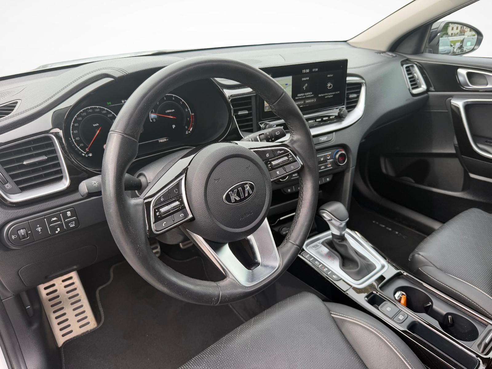 KIA XCeed 1.6 T-GDi Style-image-3