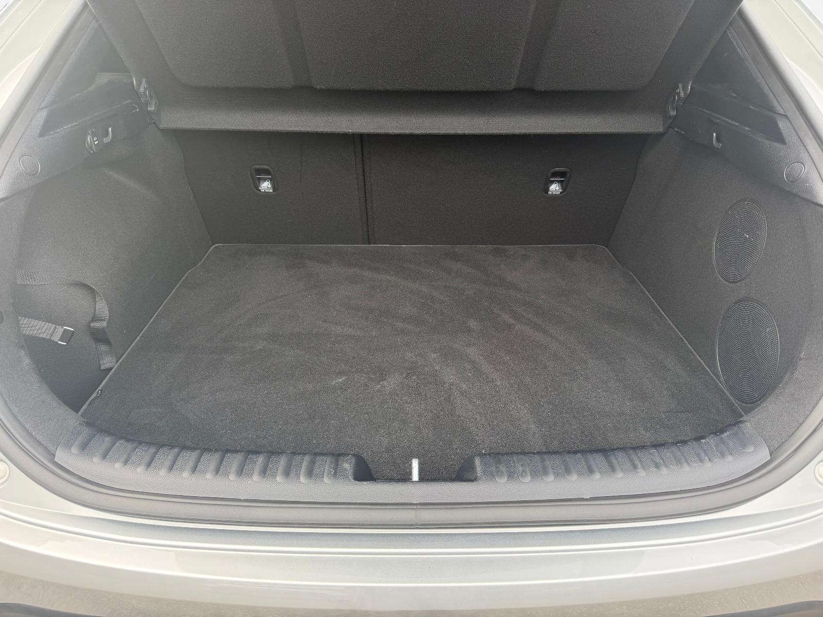 KIA XCeed 1.6 T-GDi Style-image-11