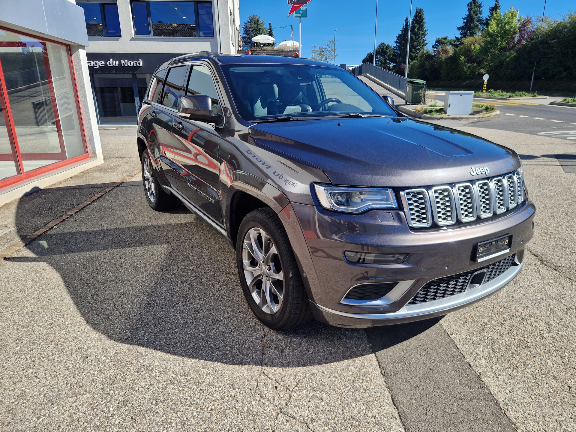 JEEP Grand Cherokee 3.0 CRD Summit Automatic-image-1