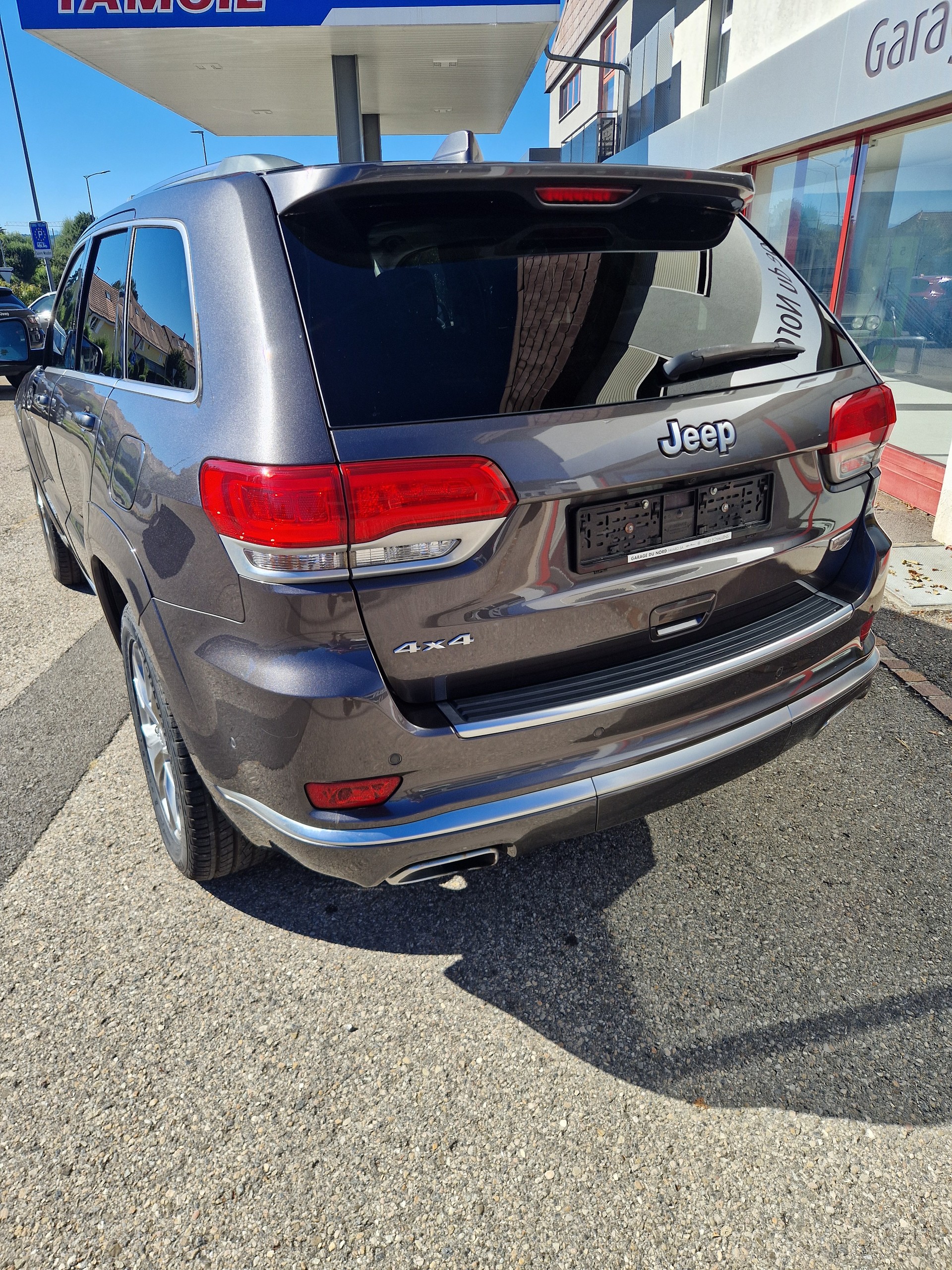 JEEP Grand Cherokee 3.0 CRD Summit Automatic-image-4
