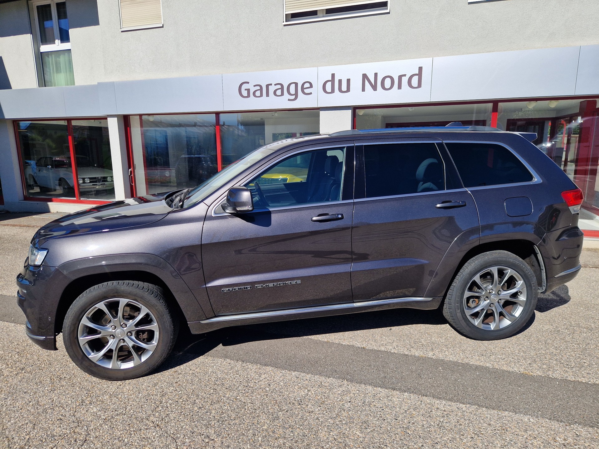 JEEP Grand Cherokee 3.0 CRD Summit Automatic-image-3