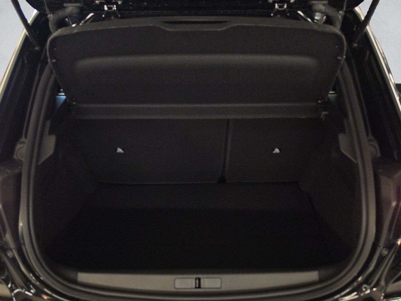 PEUGEOT 208 1.2 PureTech Style-image-15