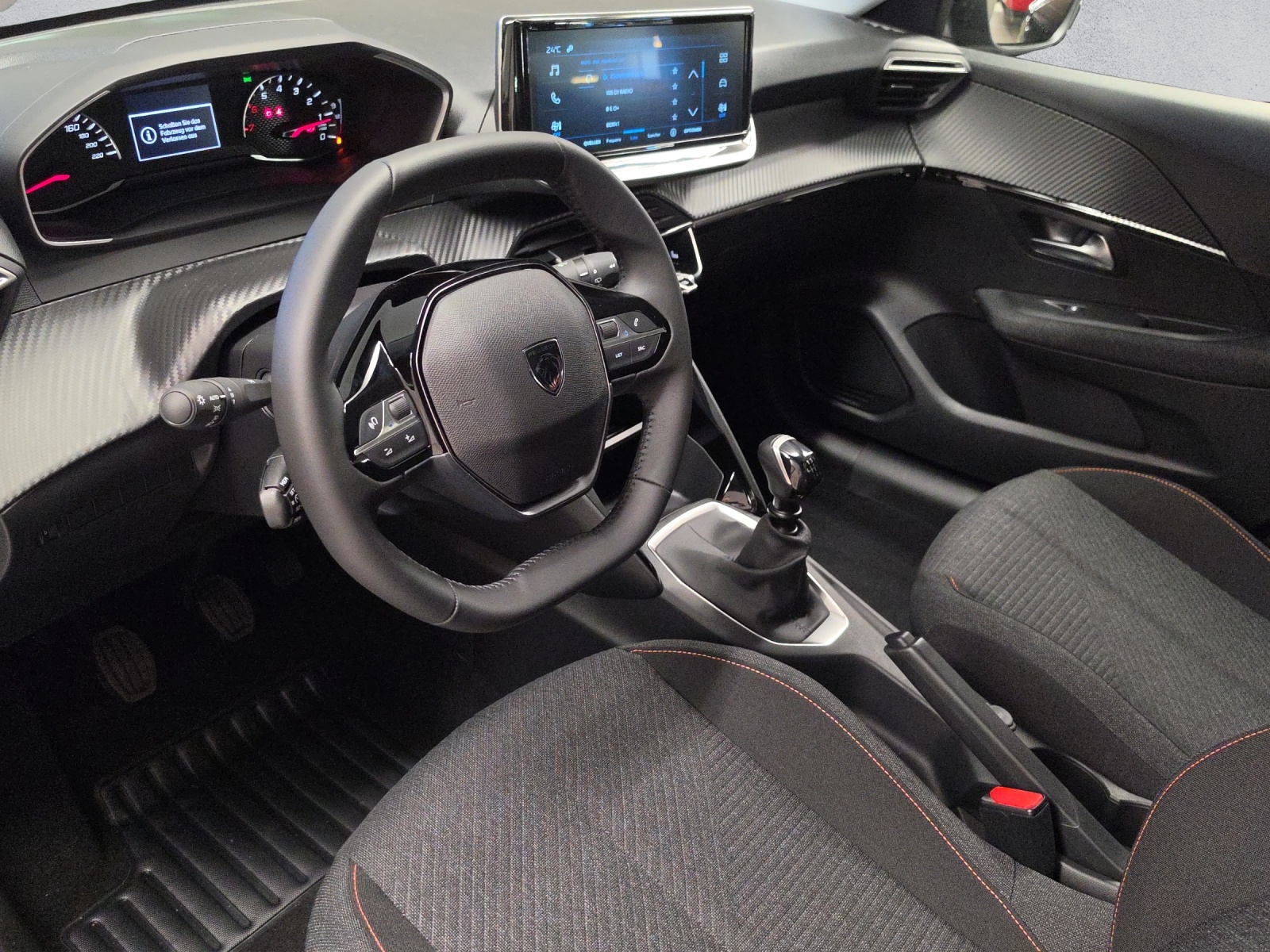 PEUGEOT 208 1.2 PureTech Style-image-10