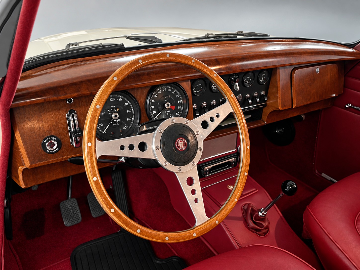 JAGUAR MK II 240 *gepflegtes Veteranenfahrzeug*-image-3