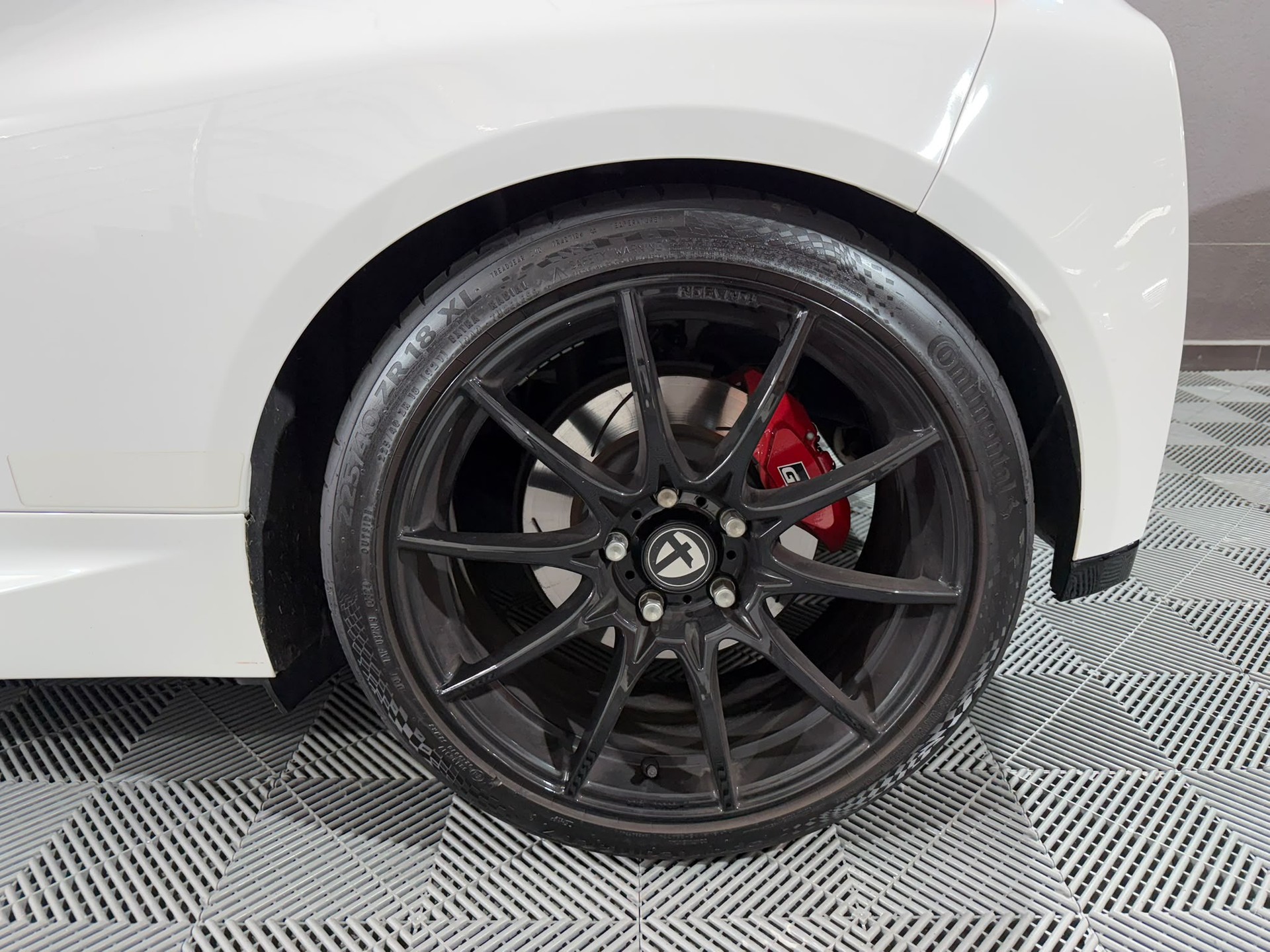 TOYOTA Yaris 1.6 GR Sport * Milltek Exhaust * H&R * Wheels Tomasson Superlight *-image-19
