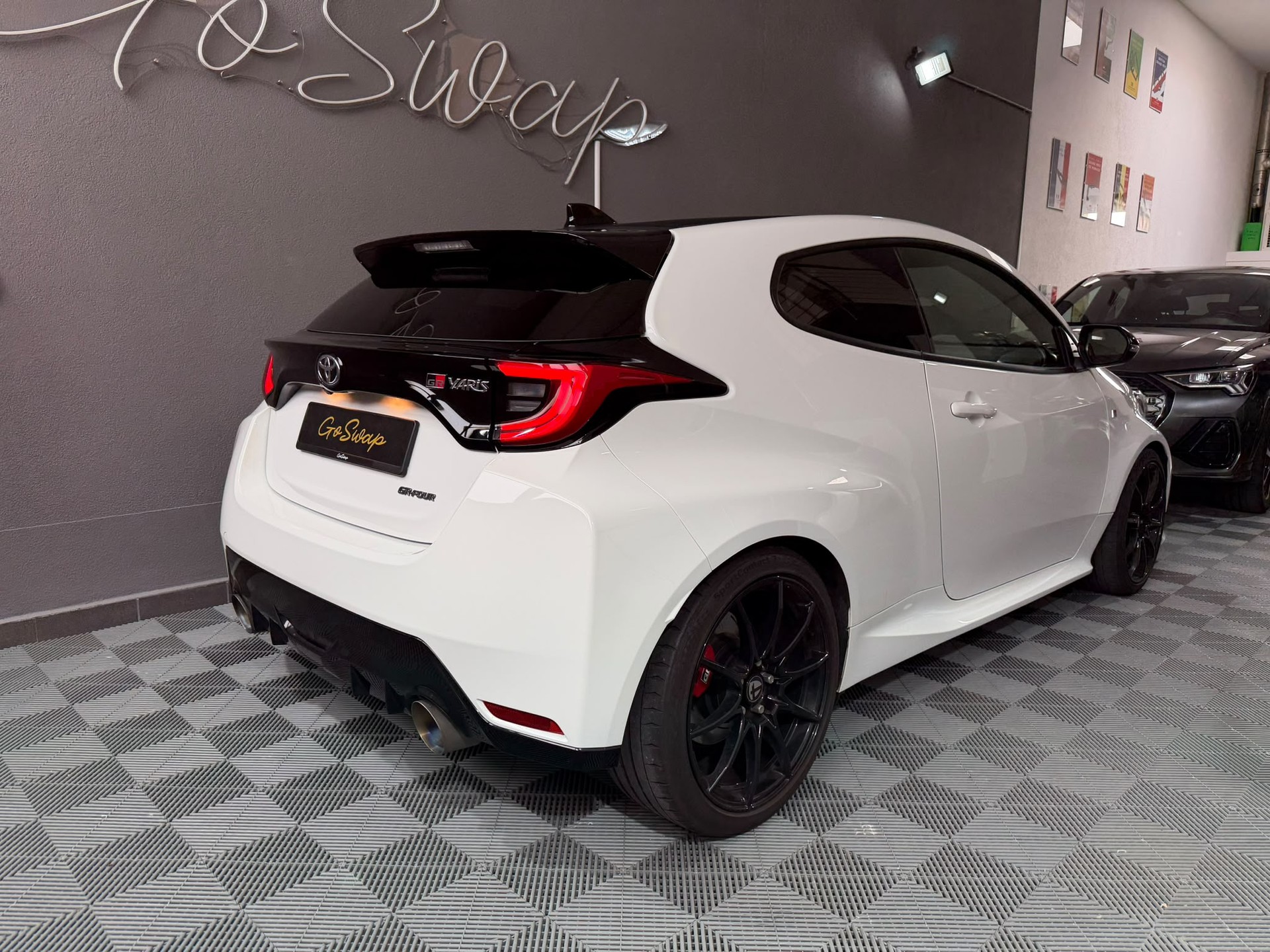 TOYOTA Yaris 1.6 GR Sport * Milltek Exhaust * H&R * Wheels Tomasson Superlight *-image-5