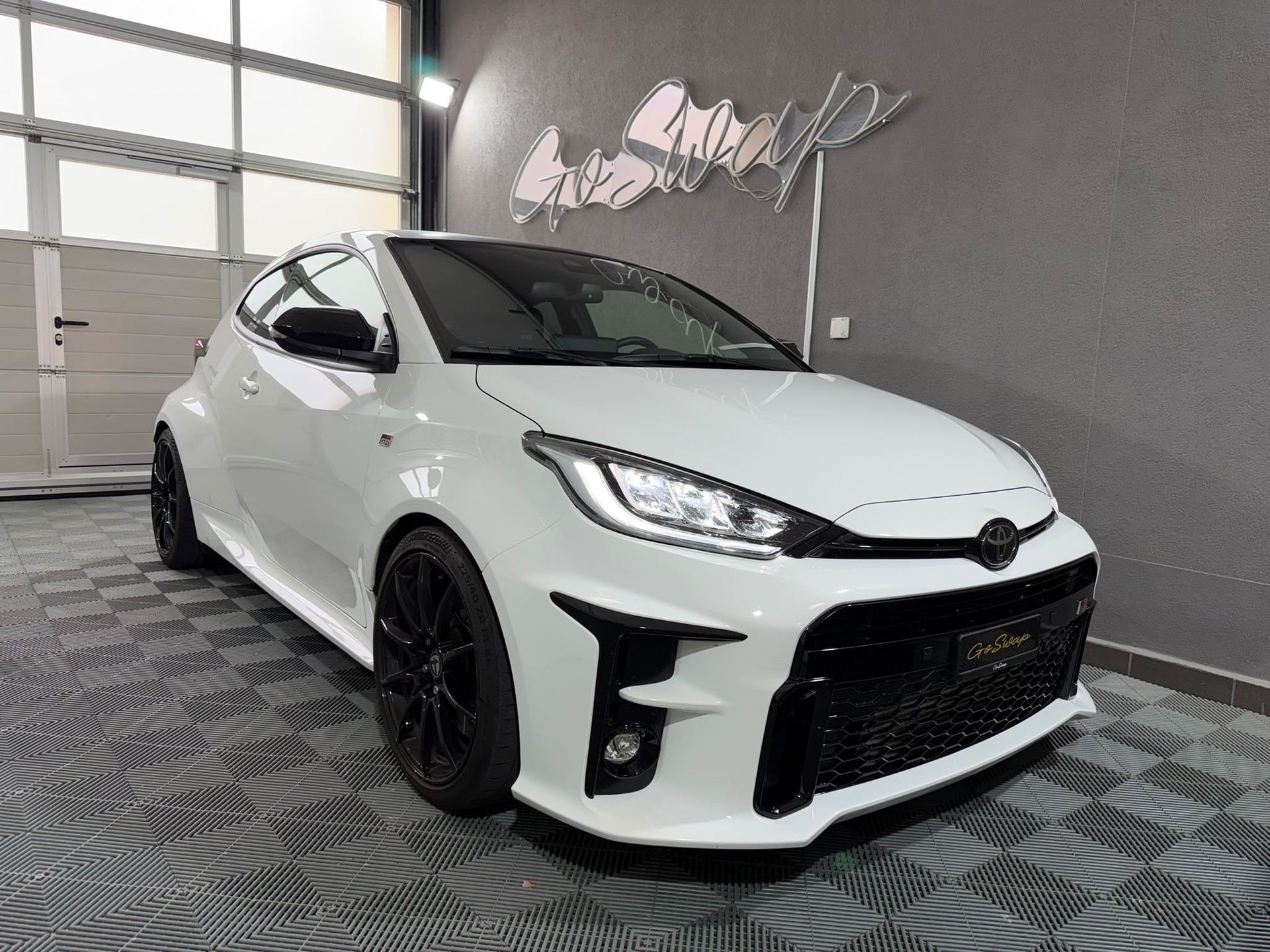 TOYOTA Yaris 1.6 GR Sport * Milltek Exhaust * H&R * Wheels Tomasson Superlight *-image-8