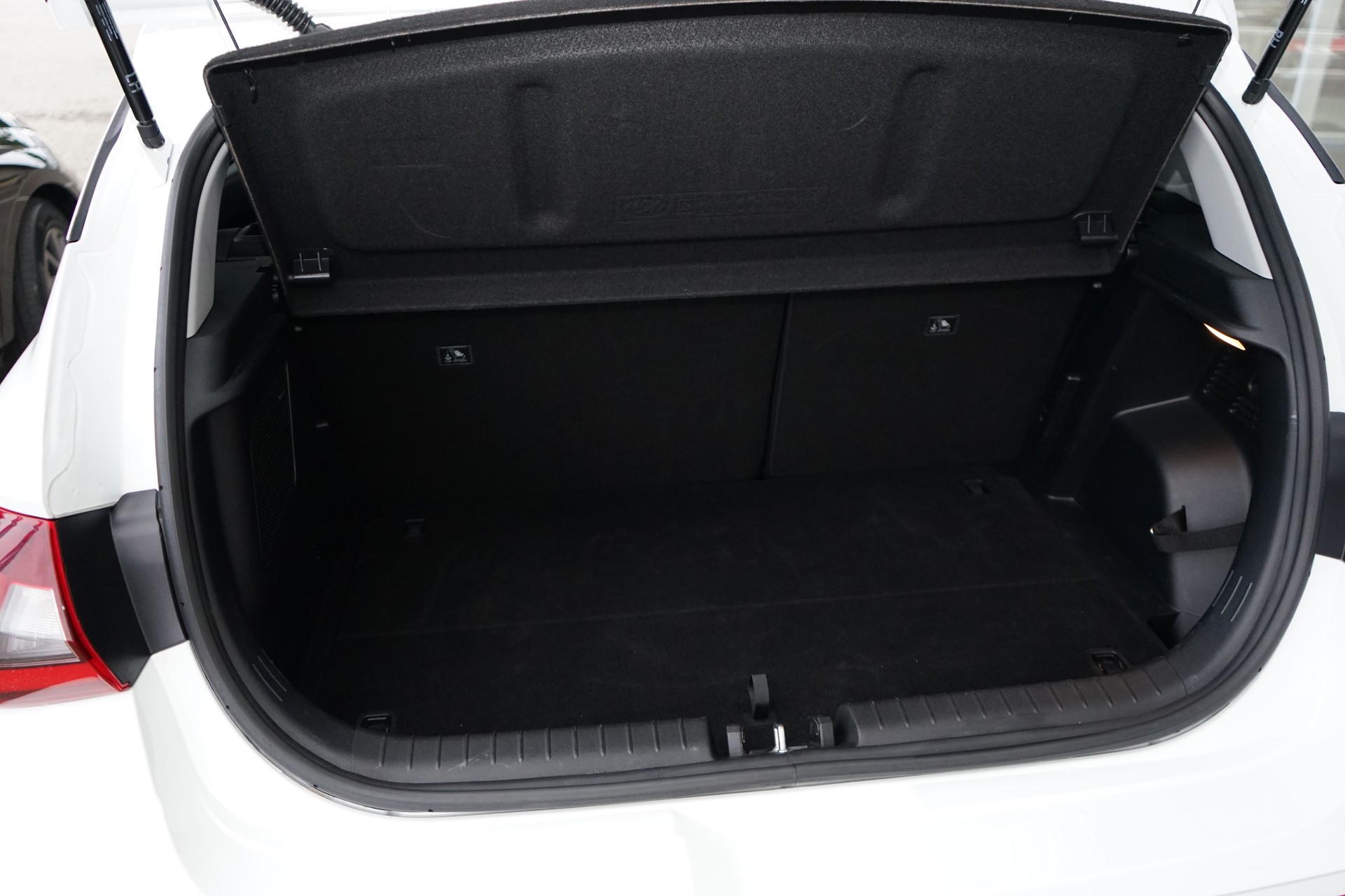 HYUNDAI i20 1.0 T-GDi Vertex DCT-image-19