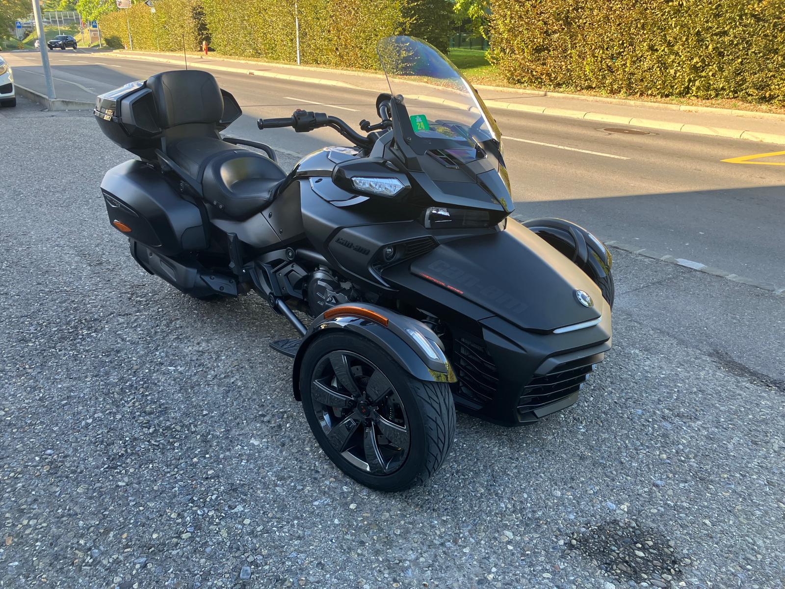 CAN-AM SPYDER-image-5