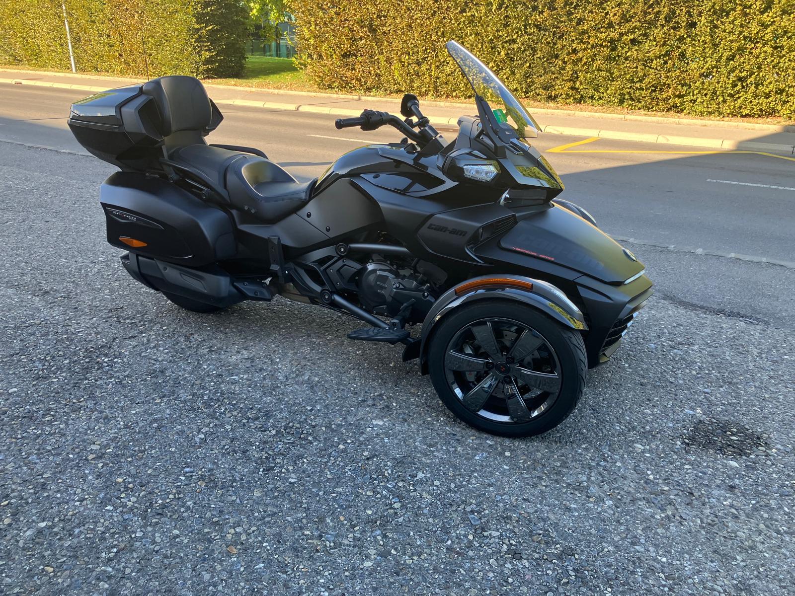 CAN-AM SPYDER-image-6