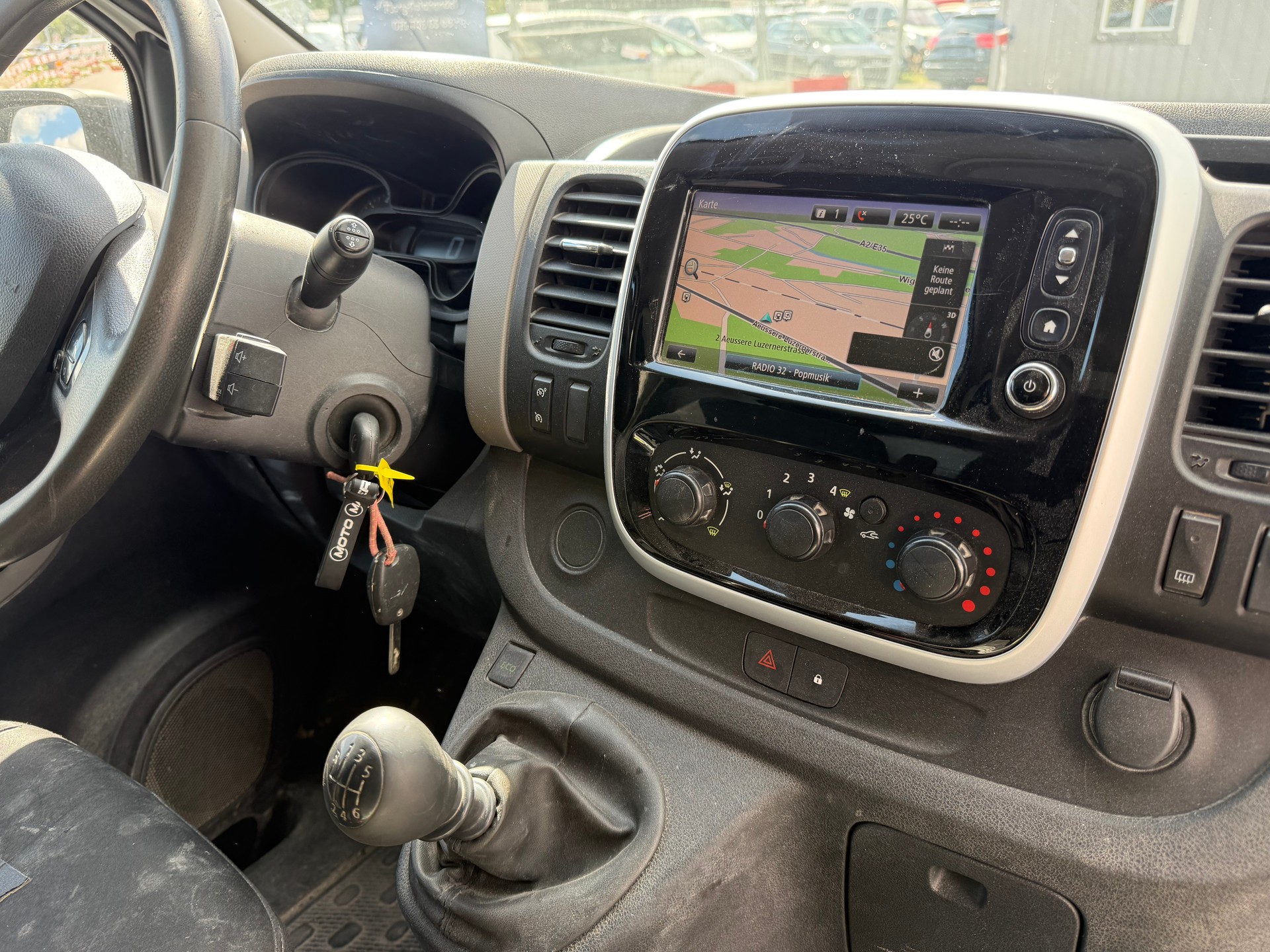 RENAULT Trafic 1.6 dCi 115 2.9t Acces L1H1-image-11
