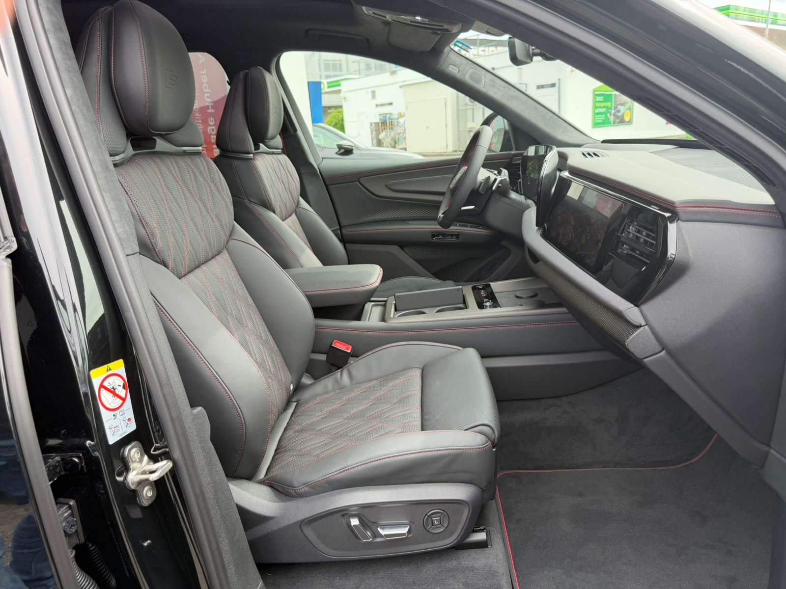 AUDI Q7 SUV TDI quattro 220 kW-image-13