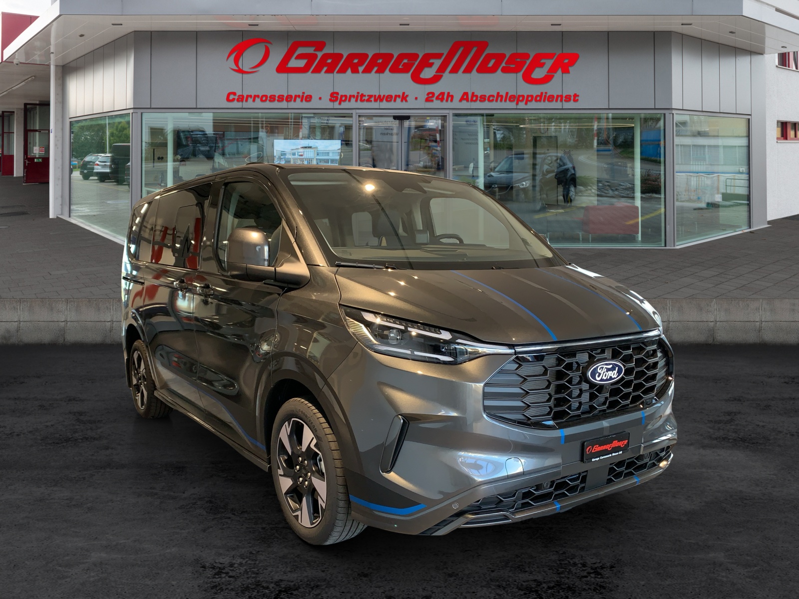 FORD Tourneo C Bus 320 L1 2.0 170 Sport 4x4-image-2