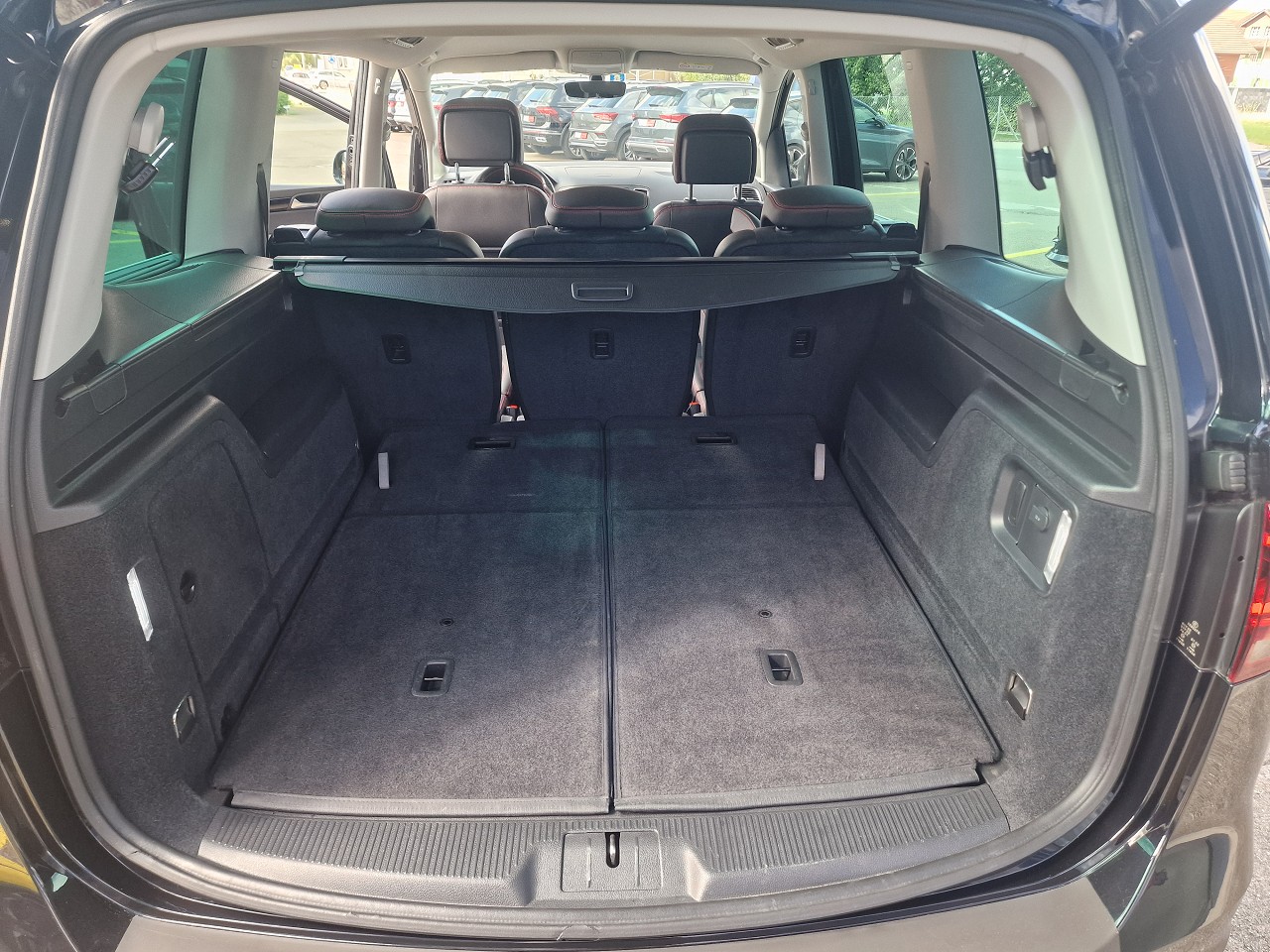 SEAT Alhambra 1.4 TSI DSG SWISS FR2-image-15