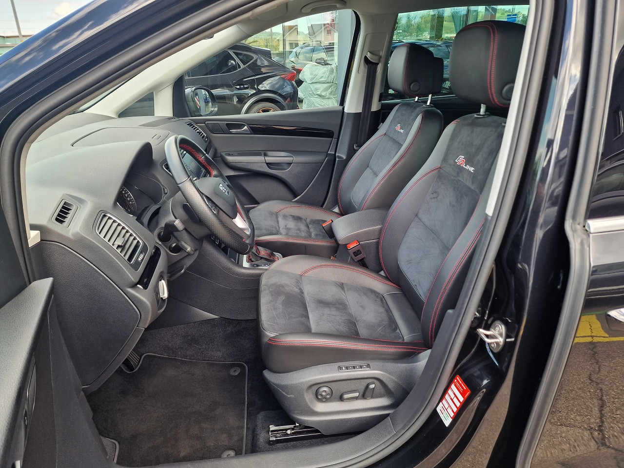 SEAT Alhambra 1.4 TSI DSG SWISS FR2-image-9