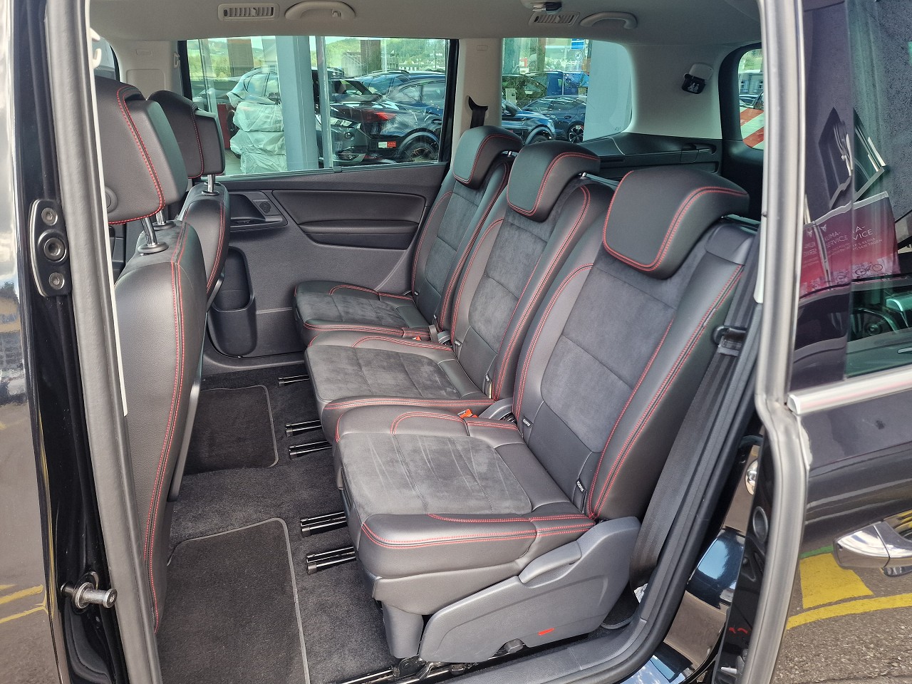 SEAT Alhambra 1.4 TSI DSG SWISS FR2-image-11