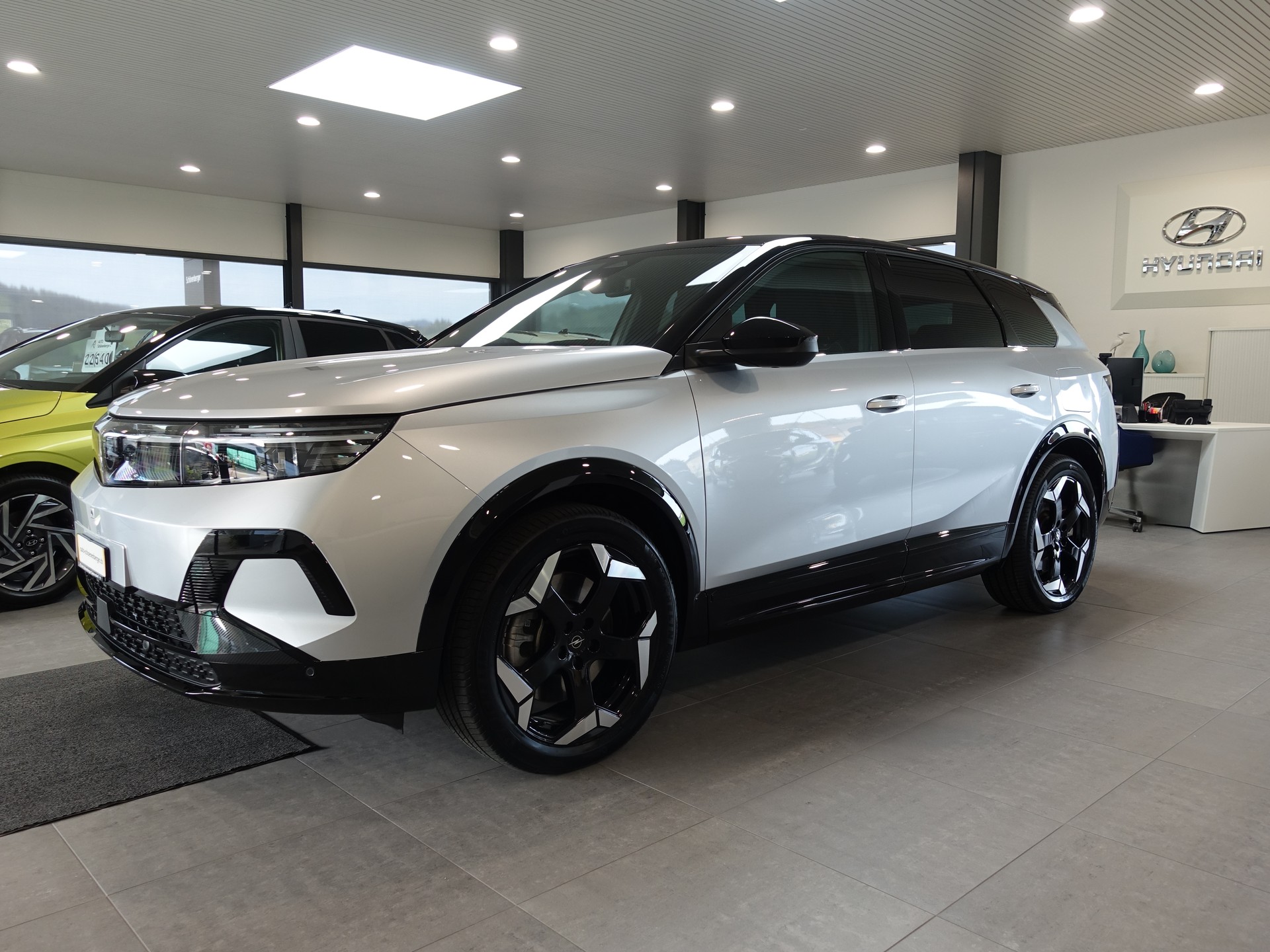 OPEL Grandland El. 73kWh Ultimate 4x4 8JAHRE GARANTIE-image-0
