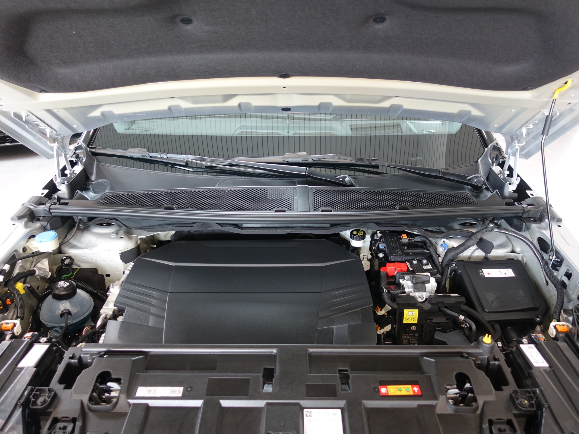 OPEL Grandland El. 73kWh Ultimate 4x4 8JAHRE GARANTIE-image-7
