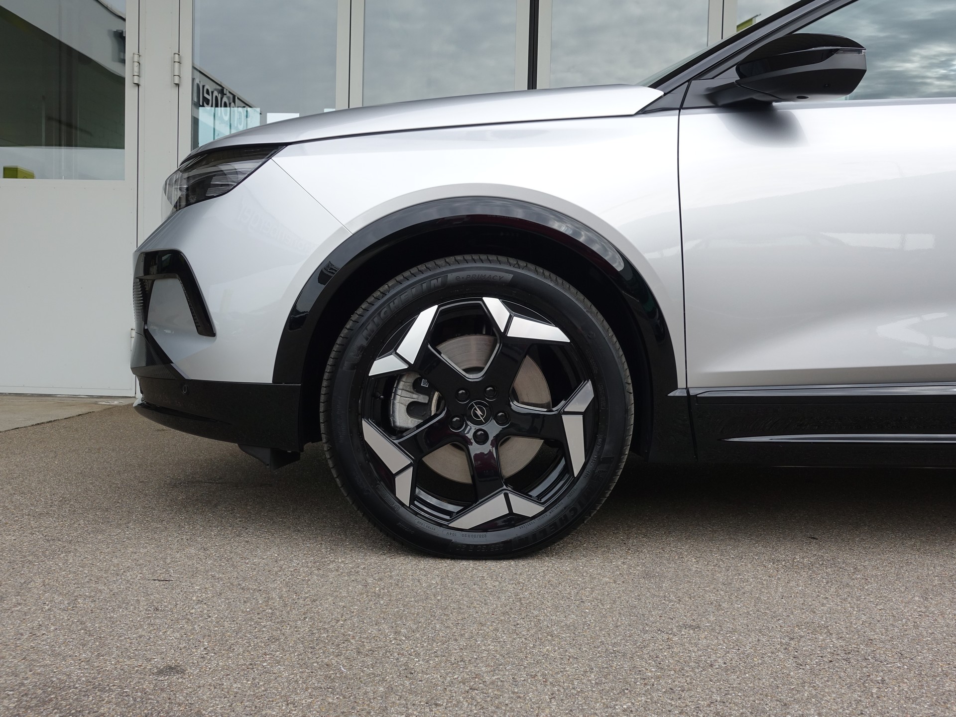 OPEL Grandland El. 73kWh Ultimate 4x4 8JAHRE GARANTIE-image-24